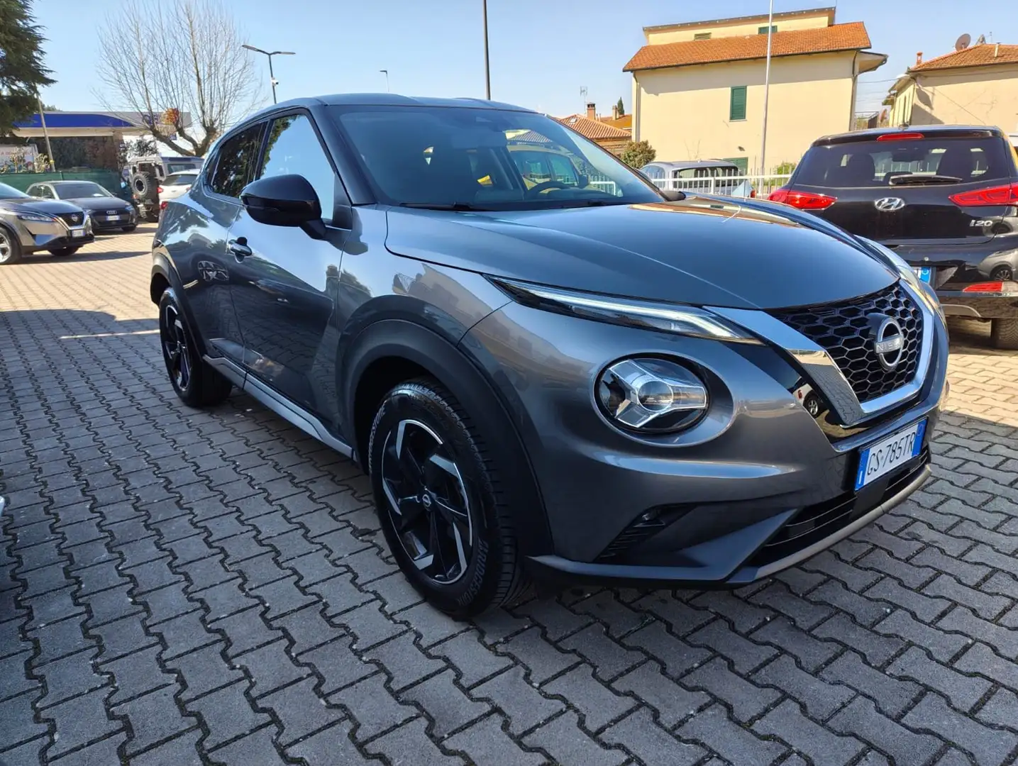 Nissan Juke Juke 1.0 dig-t Acenta 114cv LOOK PACK Grau - 1