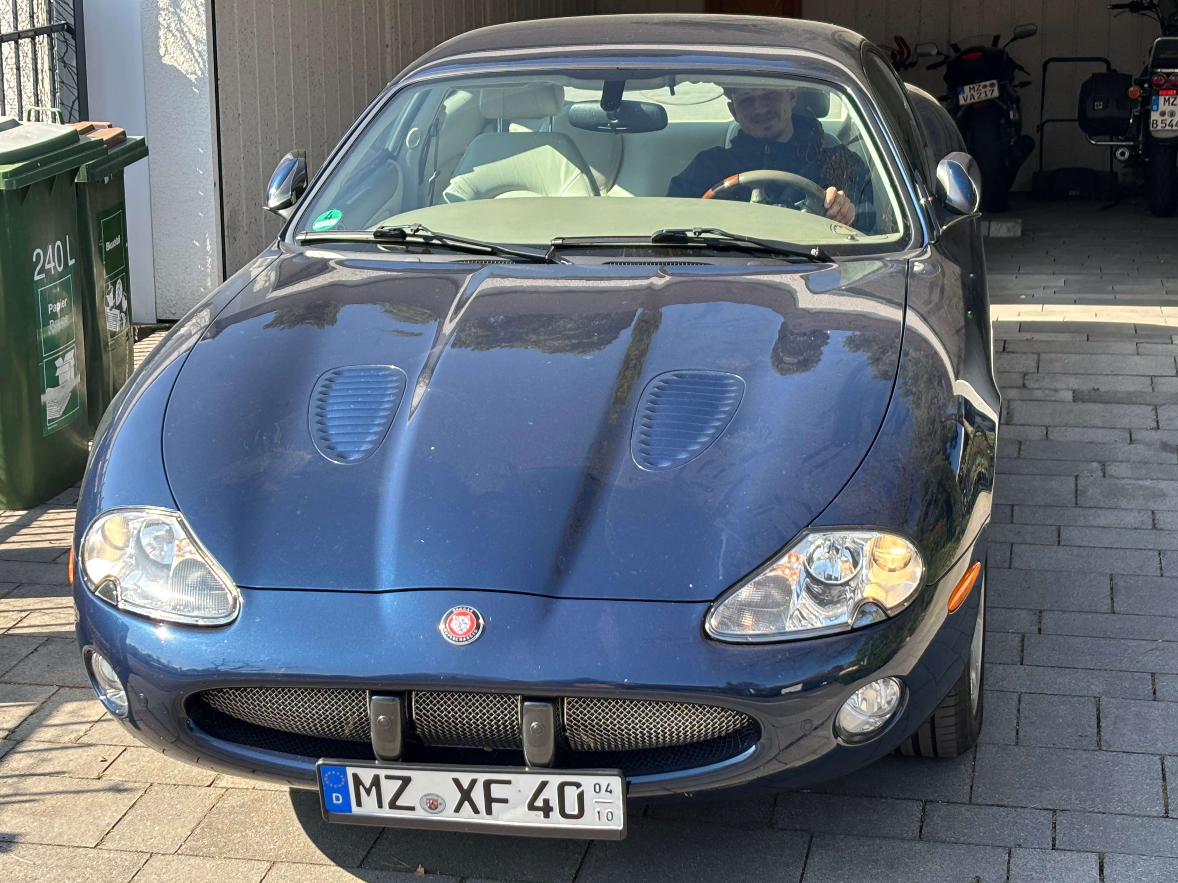 Second hand Jaguar Xkr 4.0