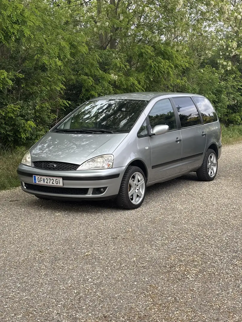 Ford Galaxy 1,9 TDI 7 Sitzer Gris - 1