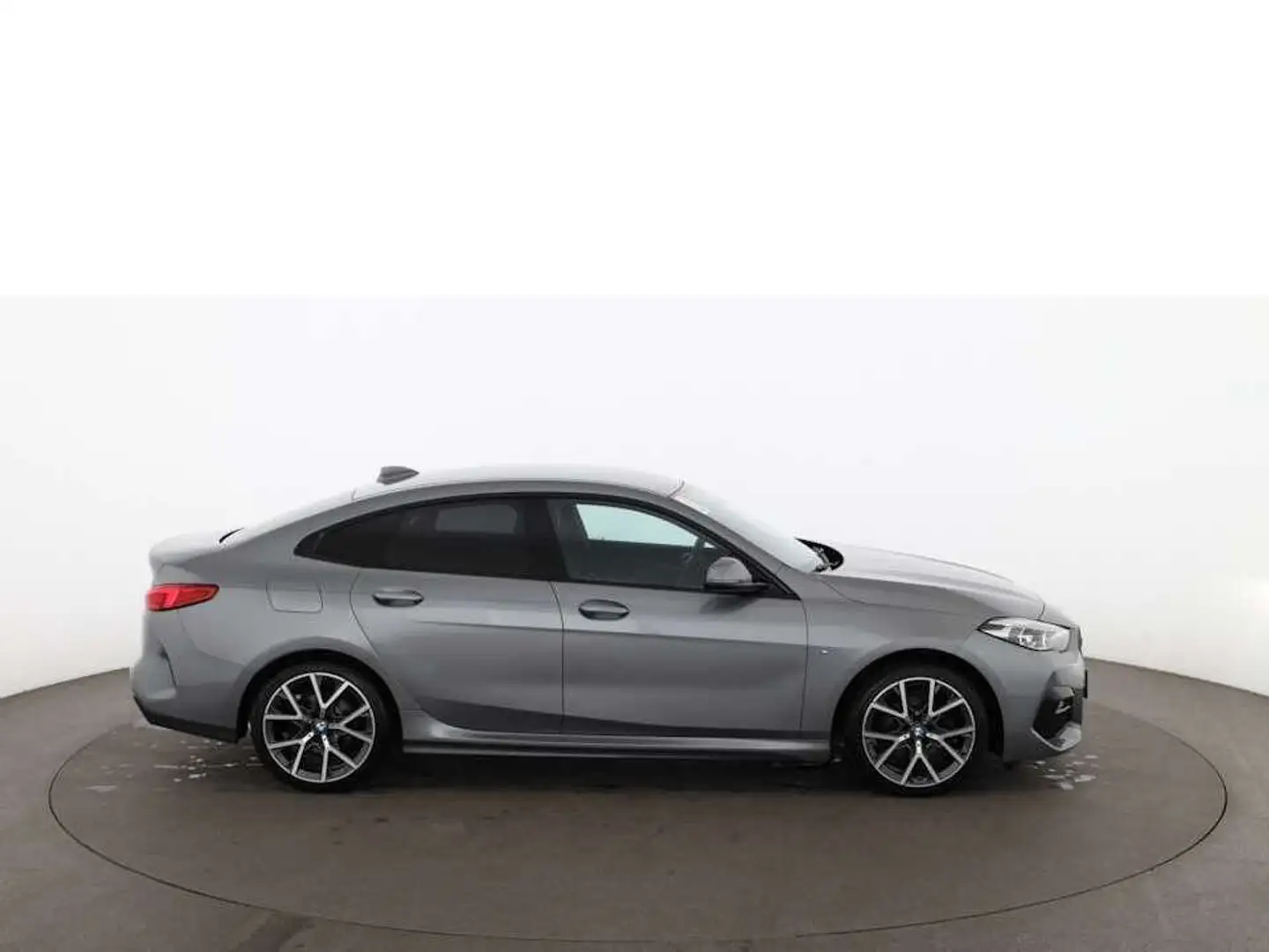 BMW 218 i Gran Coupe M-Sport Aut LED AHK NAVI LEDER Grau - 2