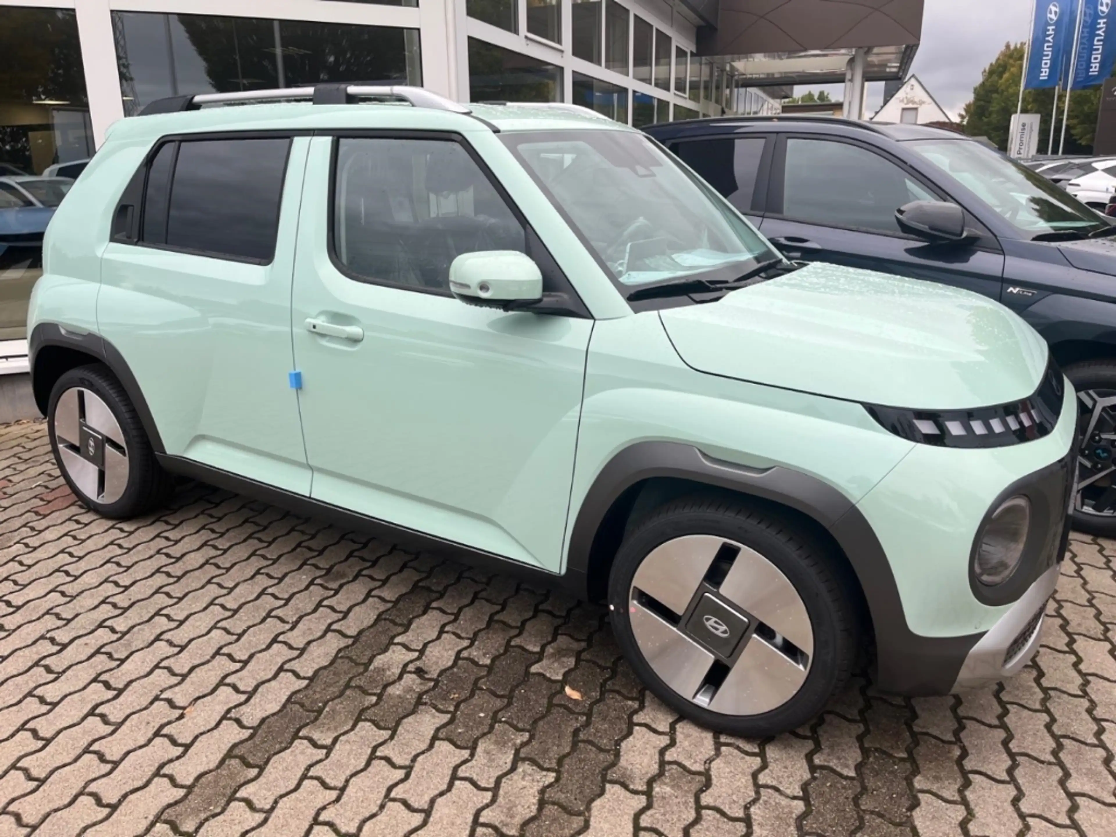 Hyundai Inster Lounge Elektro 49kwh Wärmepumpe LED Navi 115PS — photo 3