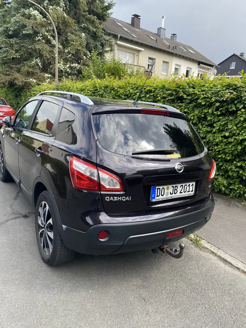 Nissan Qashqai Qashqai 2.0 dCi 4 x 4 DPFI-Way Schwarz - 2