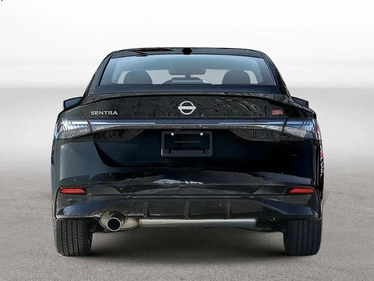 Nissan Sentra снимка Nissan Sentra