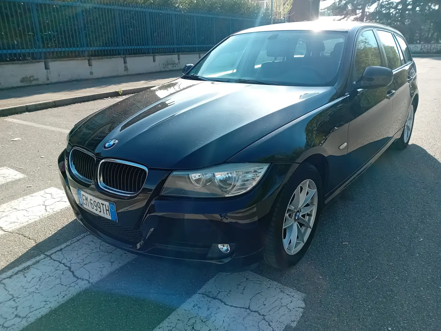 BMW 318 318 d touring 145 cv Nero - 2