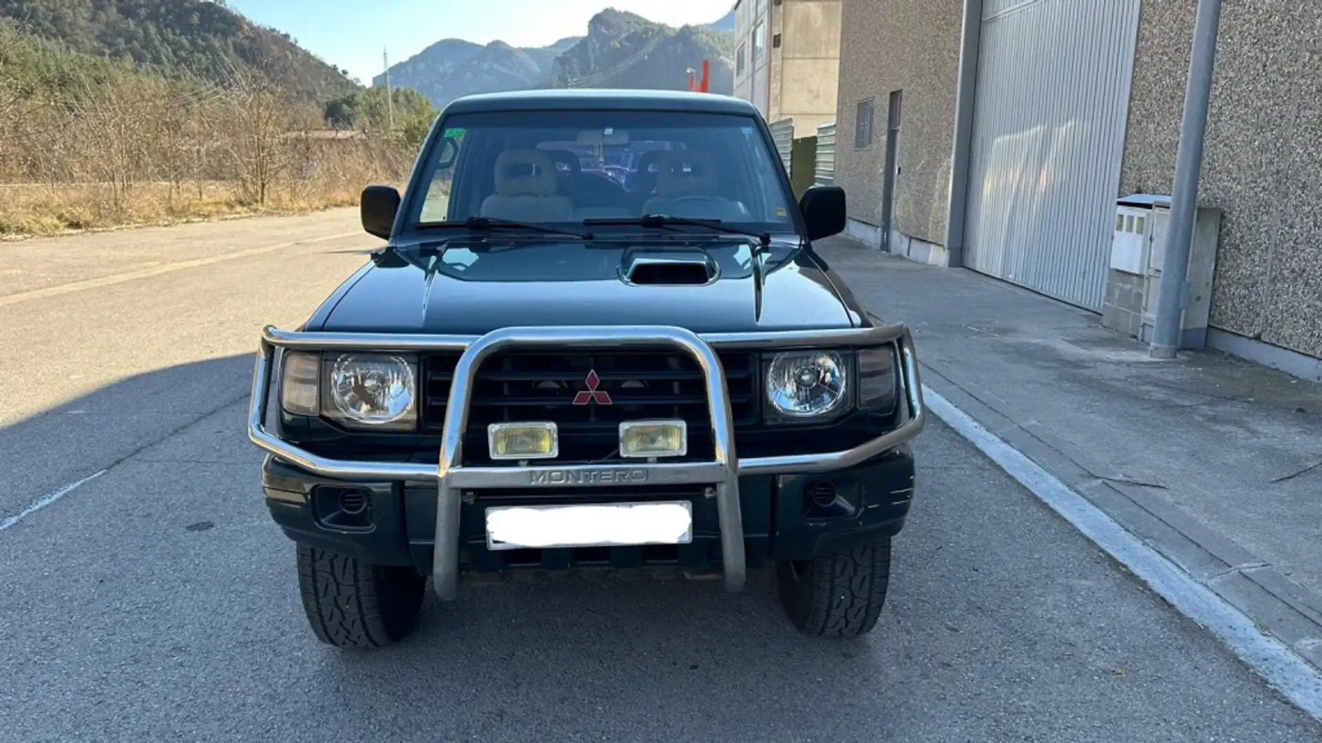 Mitsubishi Montero Largo 2.8 Tdi GLS Select Зелений - 1