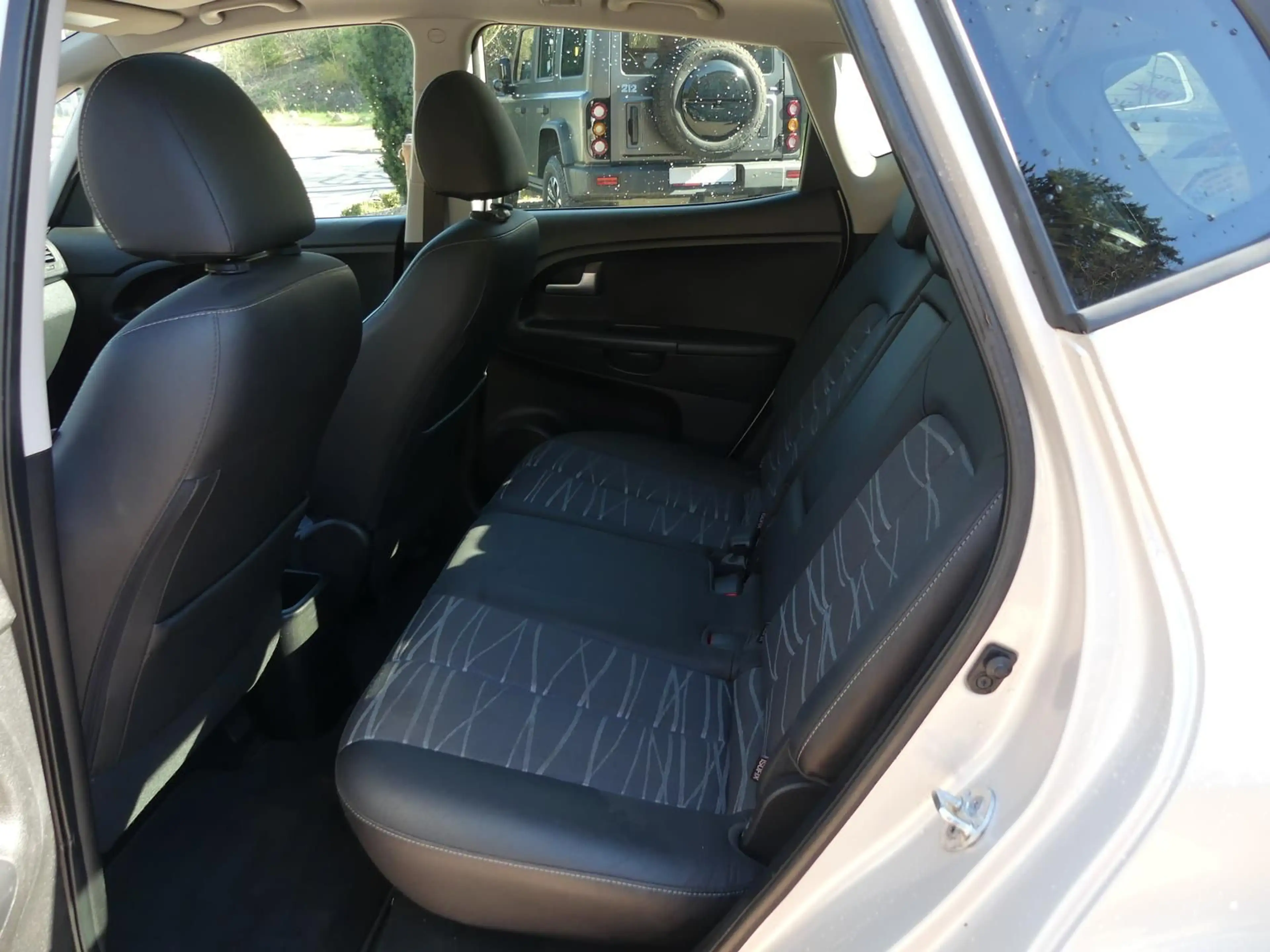 Kia Venga 1.6*Automatik*Klima*Sitzhzg*Kam*Pano — photo 11