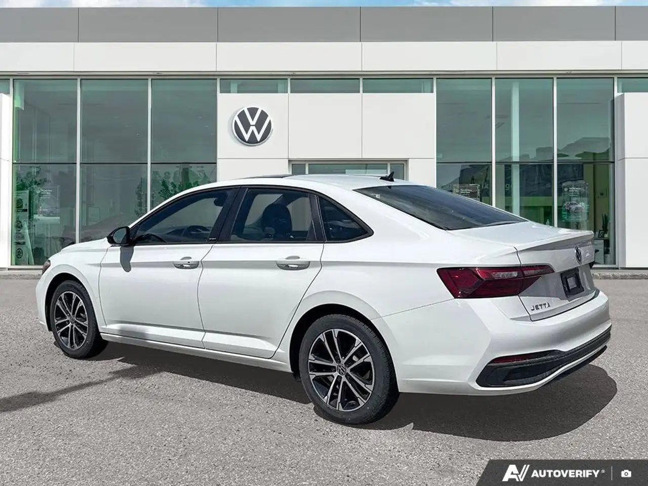 Volkswagen Jetta снимка Volkswagen Jetta