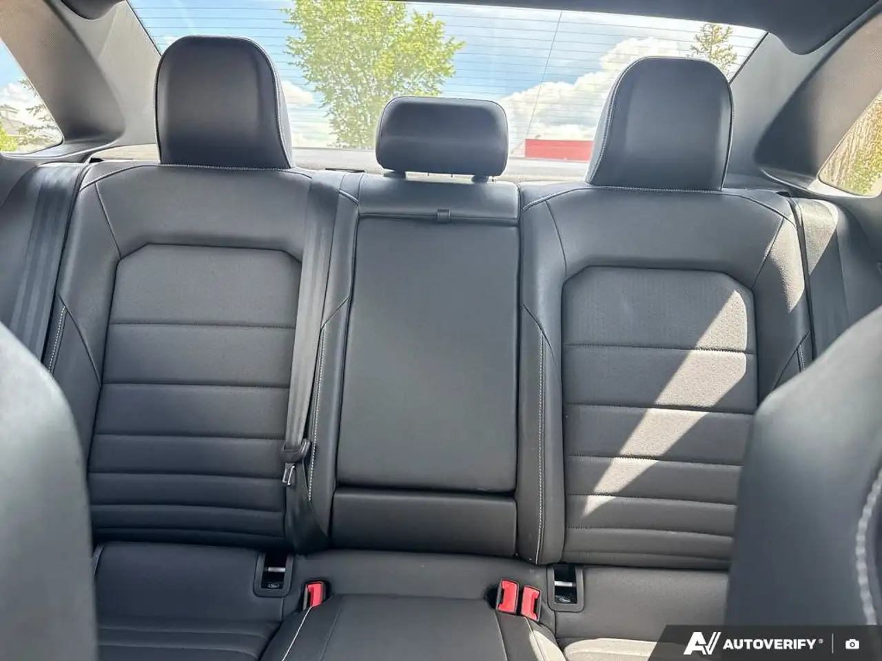 Volkswagen Jetta снимка Volkswagen Jetta