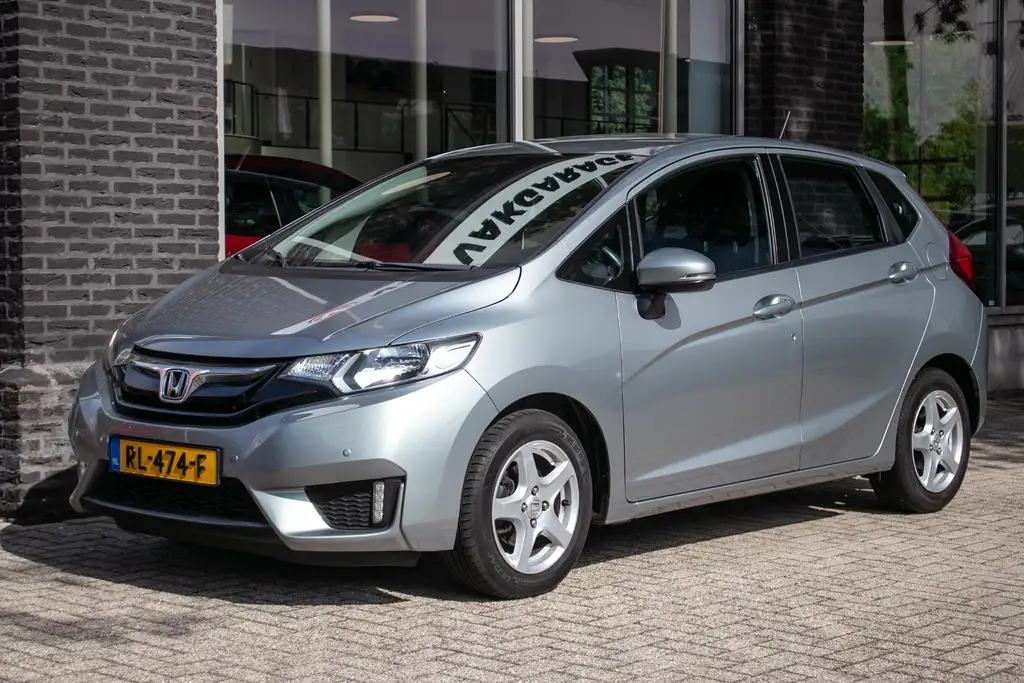 Honda Jazz 2018 из Европы — купить под ключ