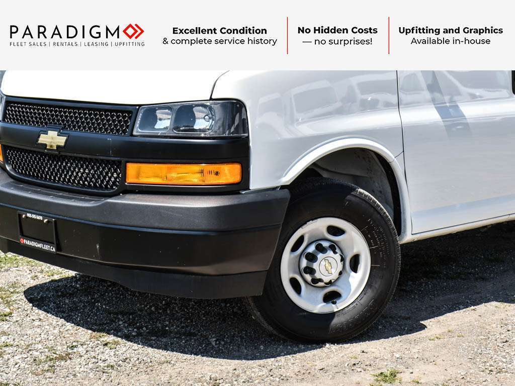 2025 Chevrolet Express Cargo 2500 RWD