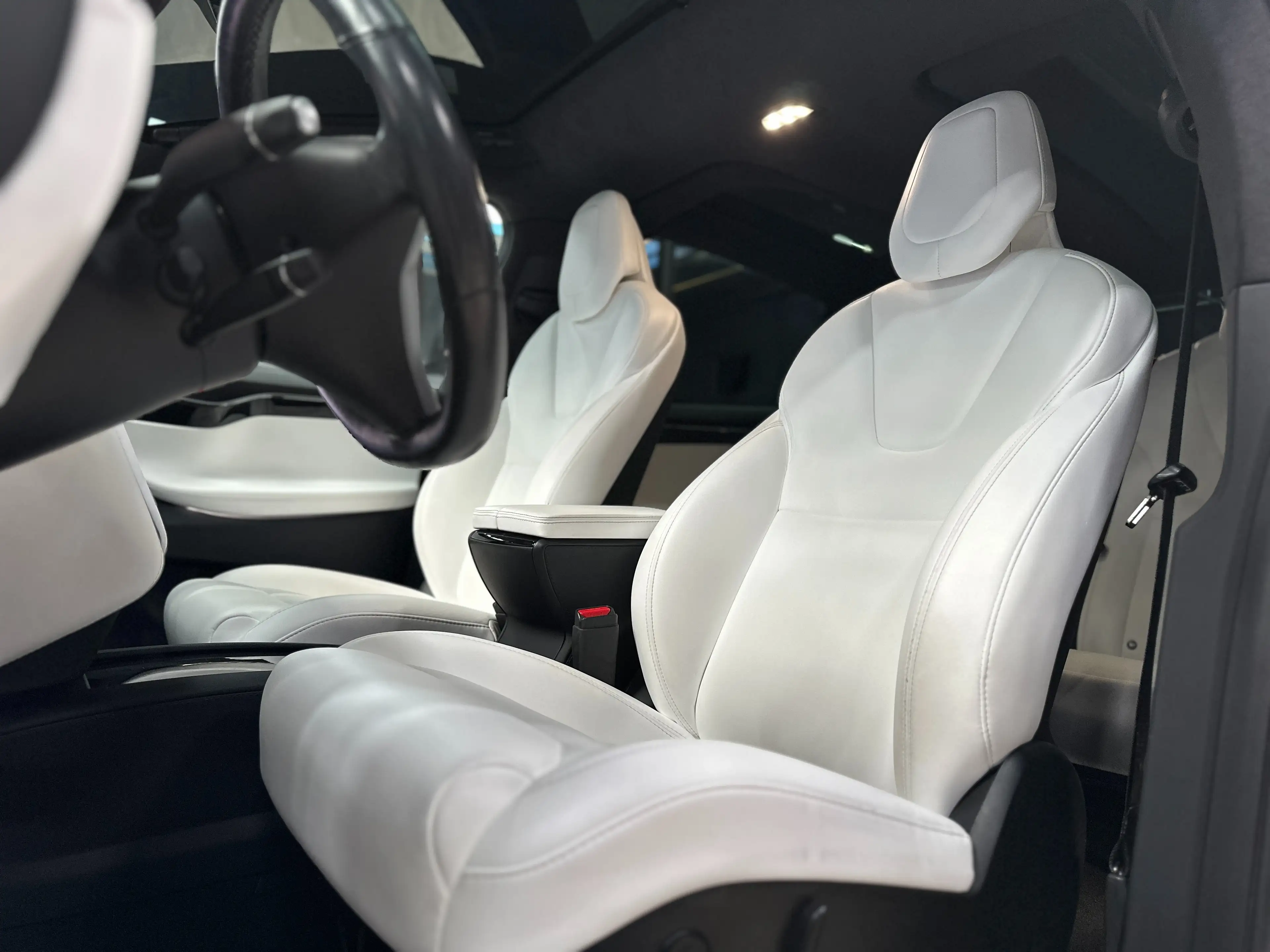 Tesla Model X LONG RANGE - AUTOPILOT - 5 SEATS - WINTER PACK — photo 15