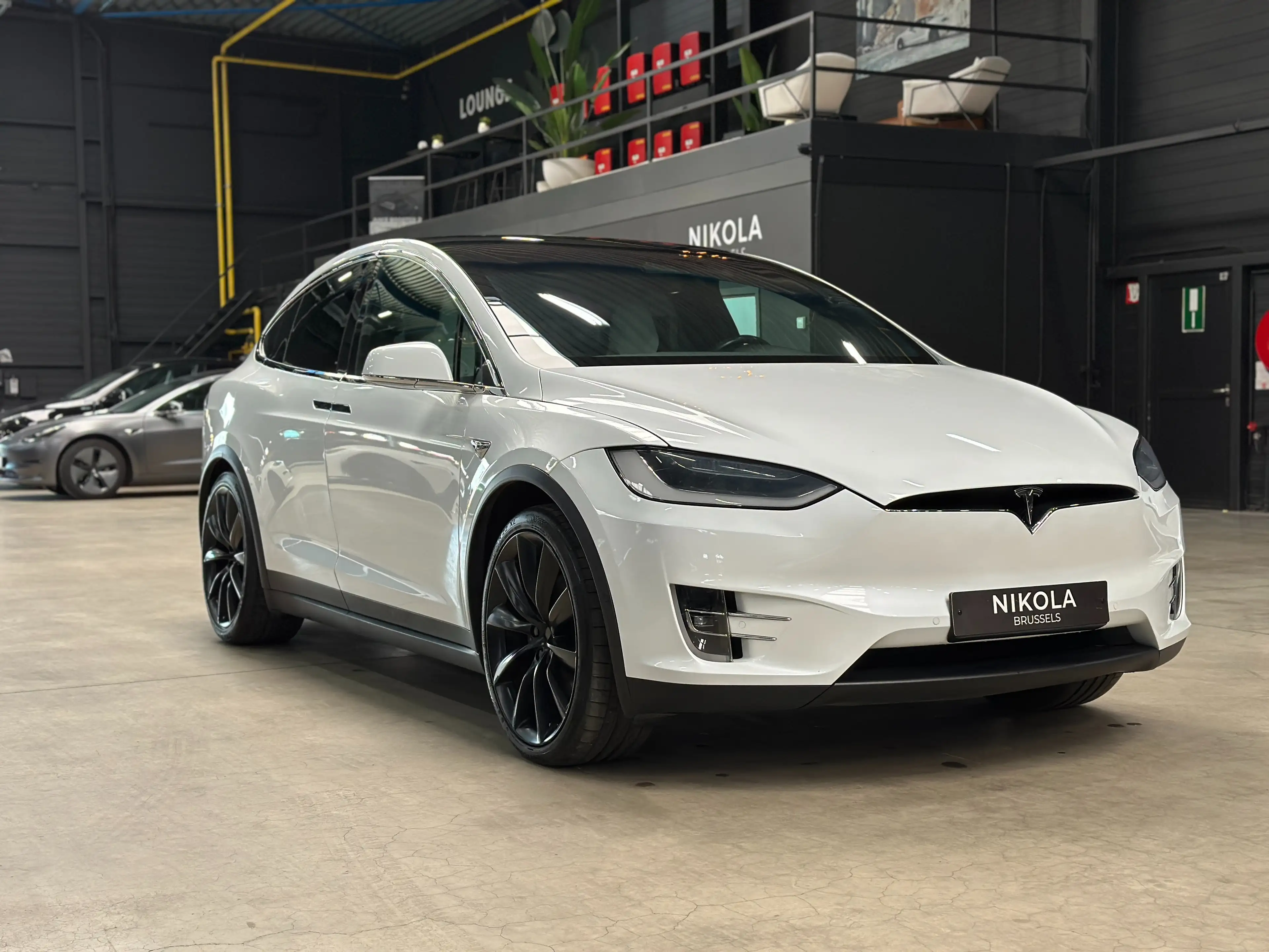 Tesla Model X LONG RANGE - AUTOPILOT - 5 SEATS - WINTER PACK — photo 8