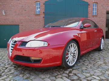 3.2 V6 24V Distinctive