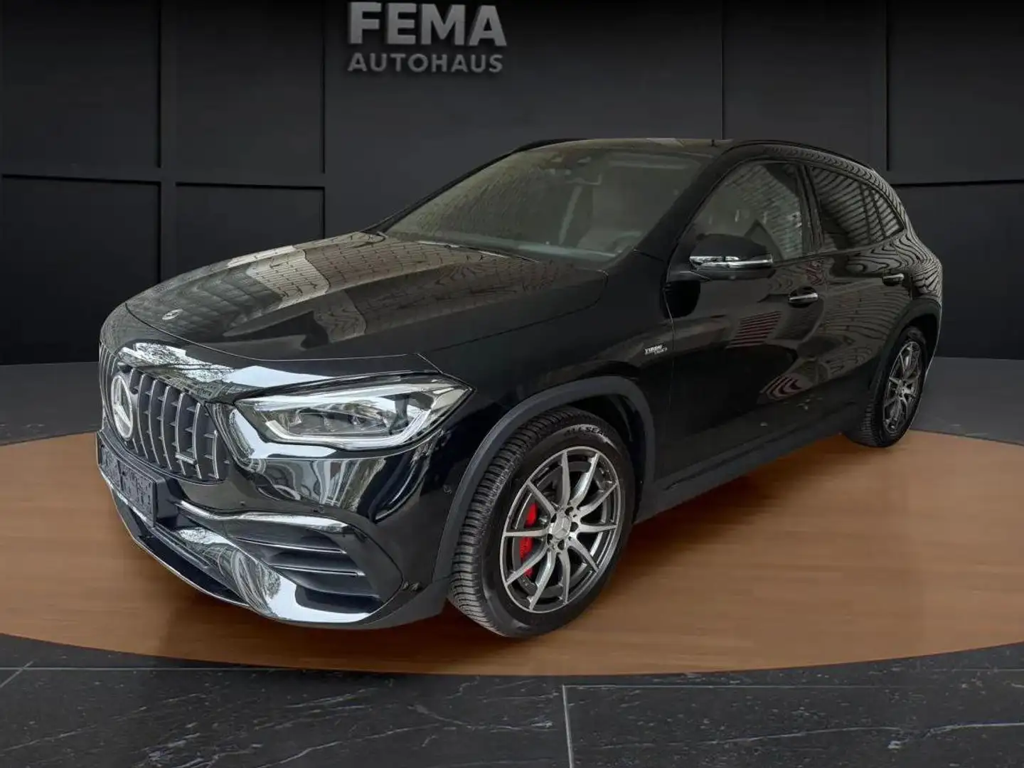 Mercedes-Benz GLA 45 AMG AMG GLA 45 S 4Matic+ AMG Speedshift DCT 8G Schwarz - 2