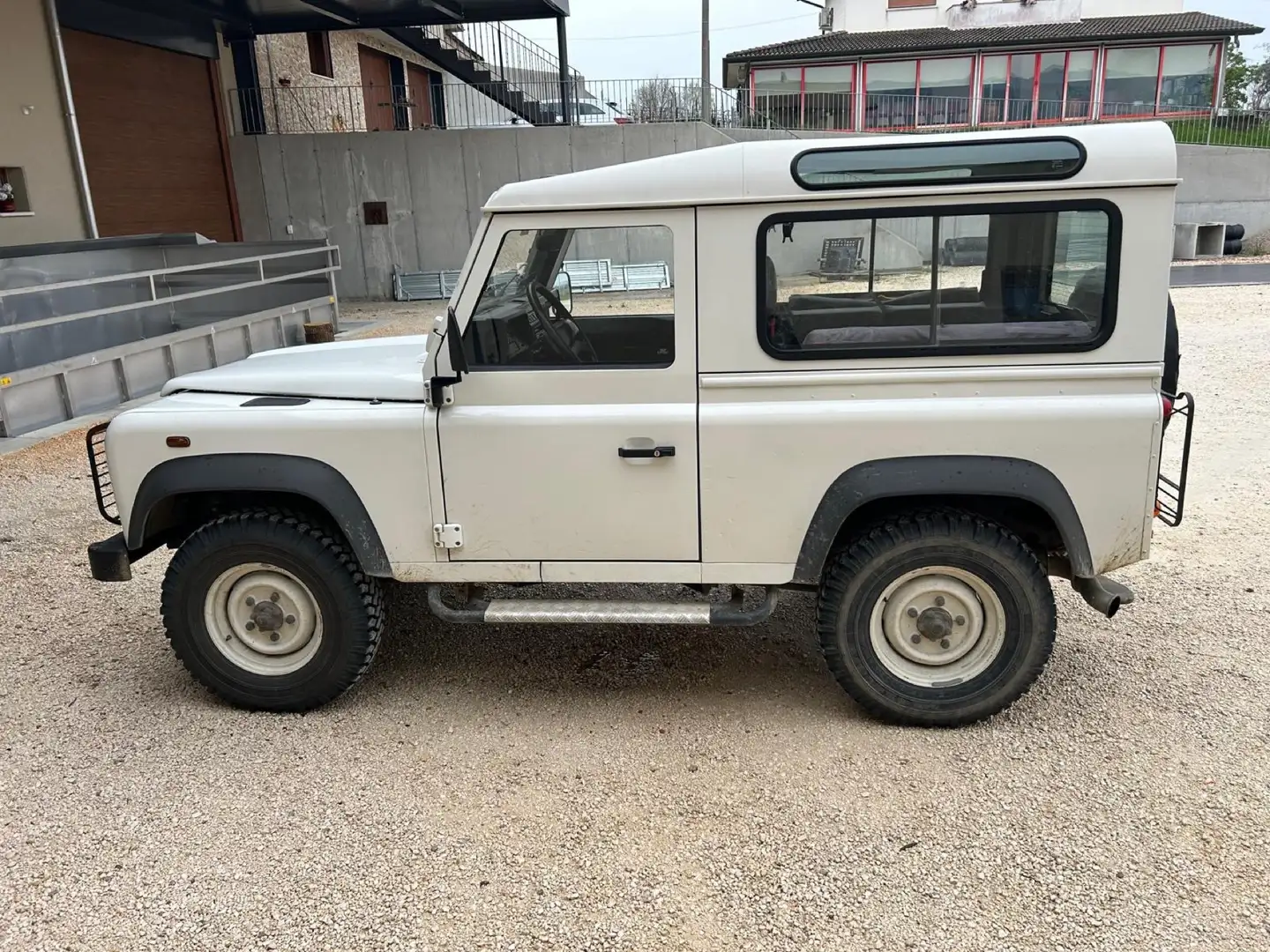Land Rover Defender 90 2.5 td5 E SW - 1