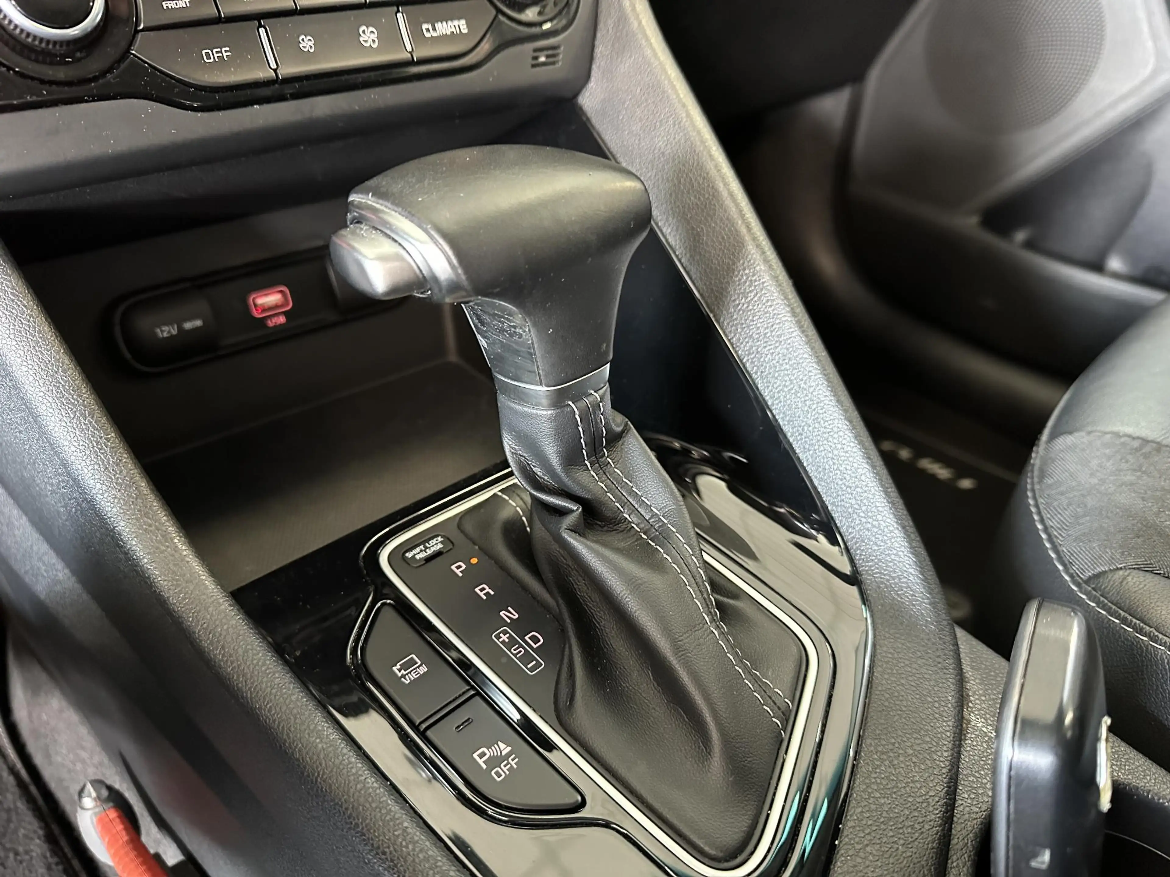 Kia Niro 1.6 GDi Hybrid DynamicLine — photo 13