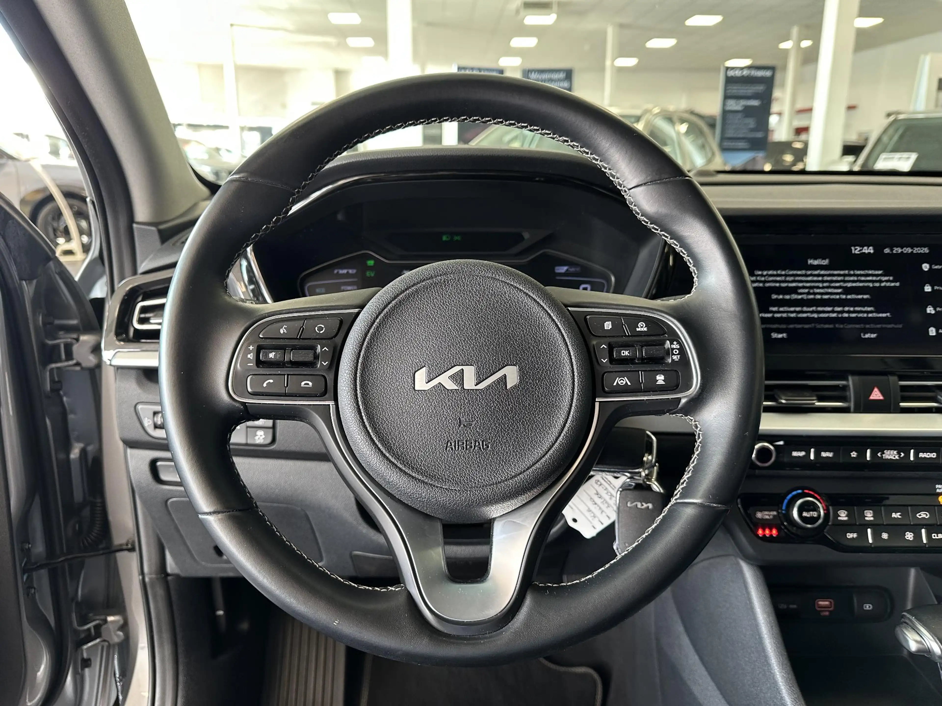 Kia Niro 1.6 GDi Hybrid DynamicLine — photo 12