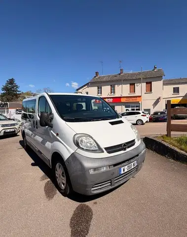 Opel Vivaro 1.9 DCI 82 cv 9 places 1ere Main