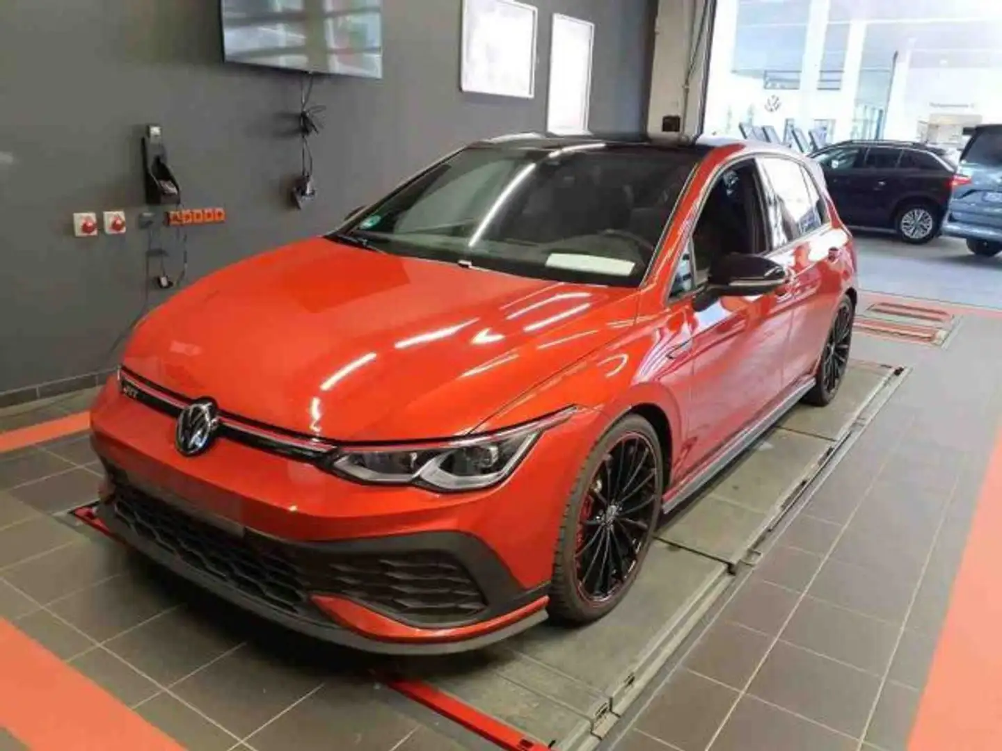 Volkswagen Golf GTI CLUBSPORT EDITION 45 AKRAPOVIC IQ.LIGHT Rot - 2