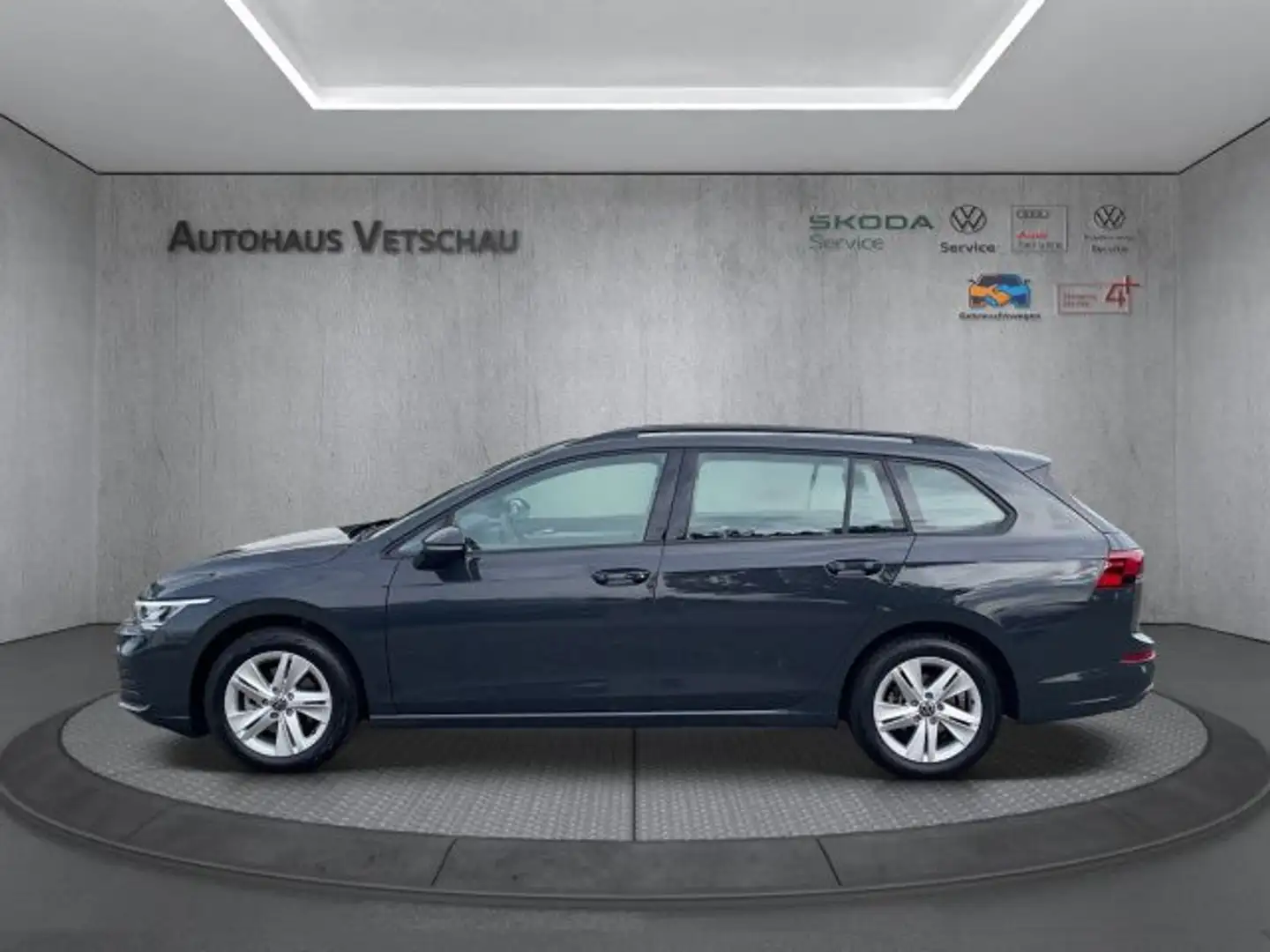 Volkswagen Golf Variant Golf VIII Variant Life 1.5 eTSI Bluetooth Navi LED Grigio - 2