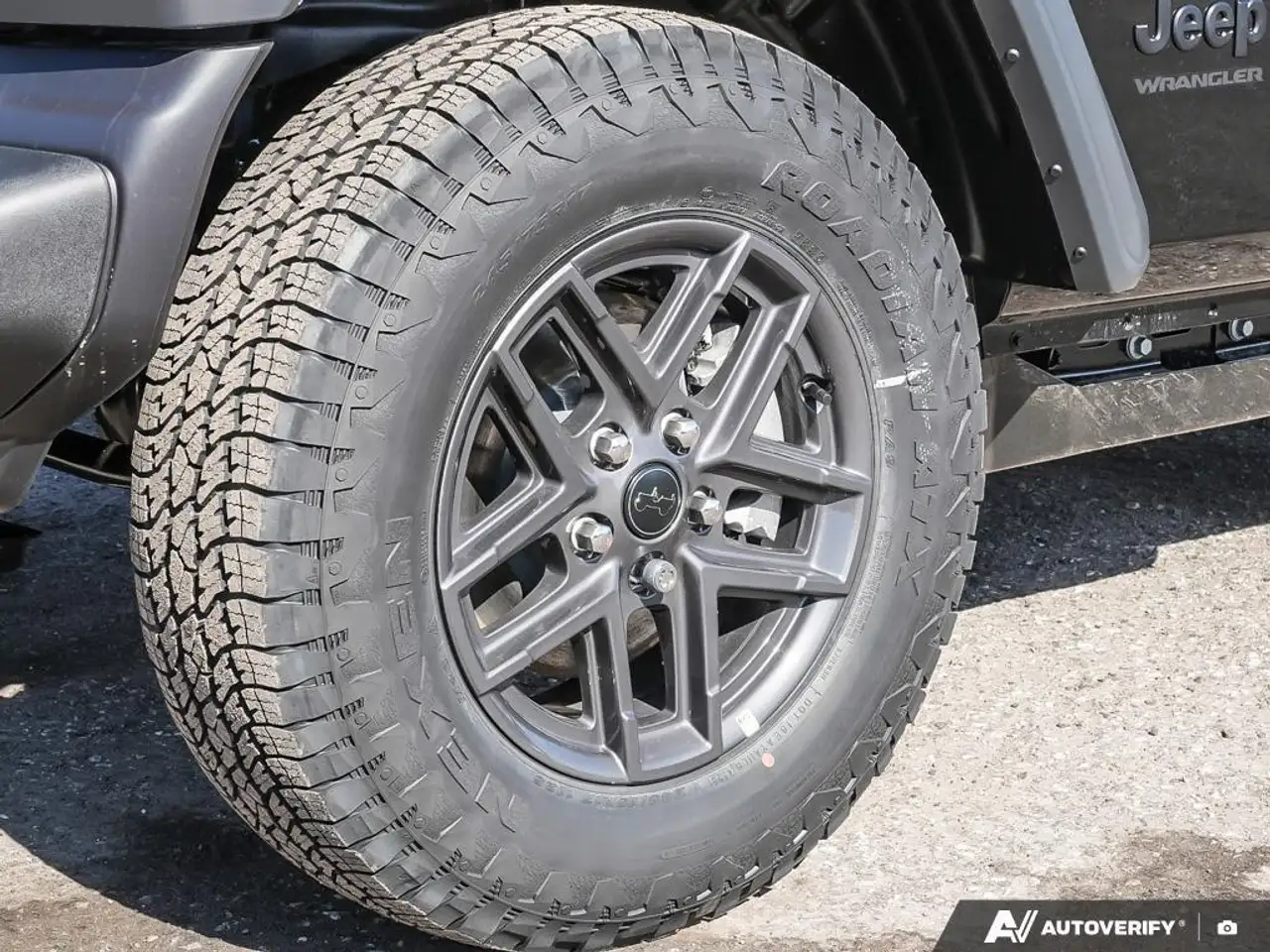 Jeep Wrangler снимка Jeep Wrangler