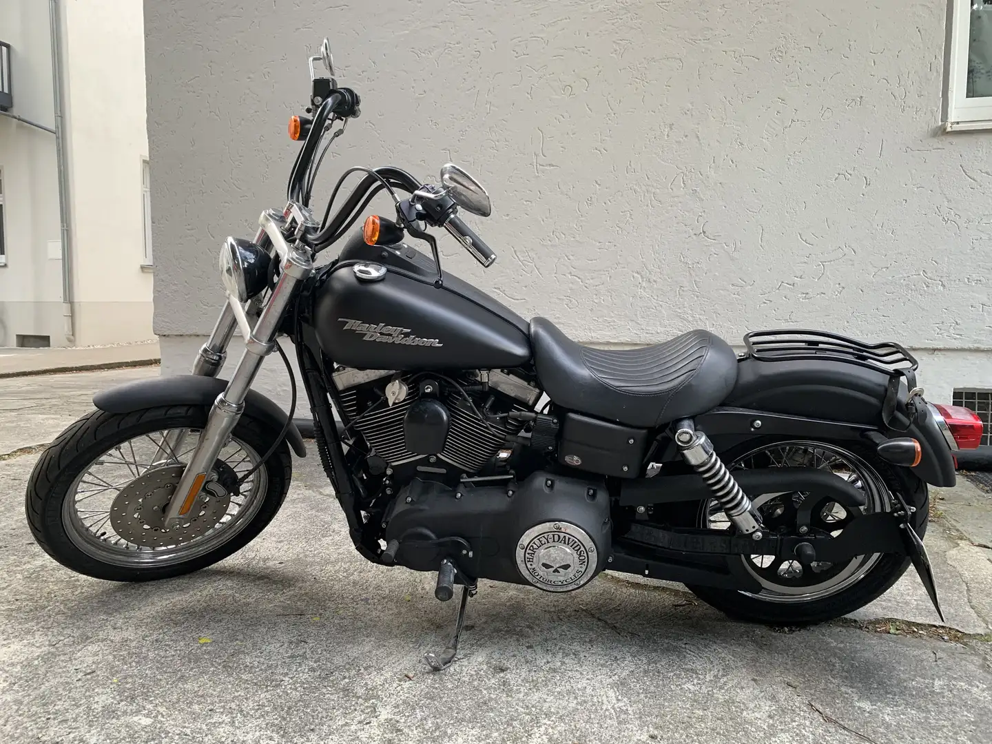 Harley-Davidson FXD FXDBI Dyna Street Bob Noir - 1
