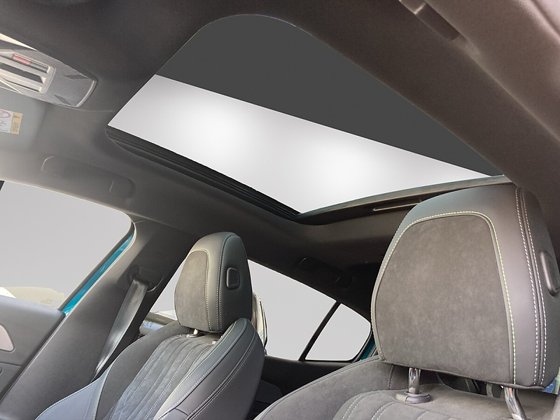 Peugeot 408 PHEV 225 e-EAT8 GT — photo 14