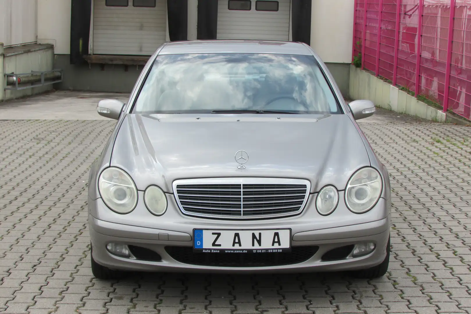Mercedes-Benz E 220 E 220 CDI (211.006) Grau - 2