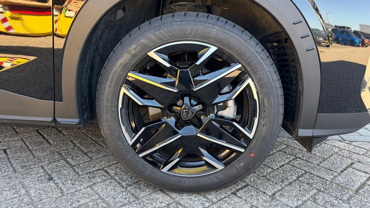 Peugeot 5008 2026 — фото 11