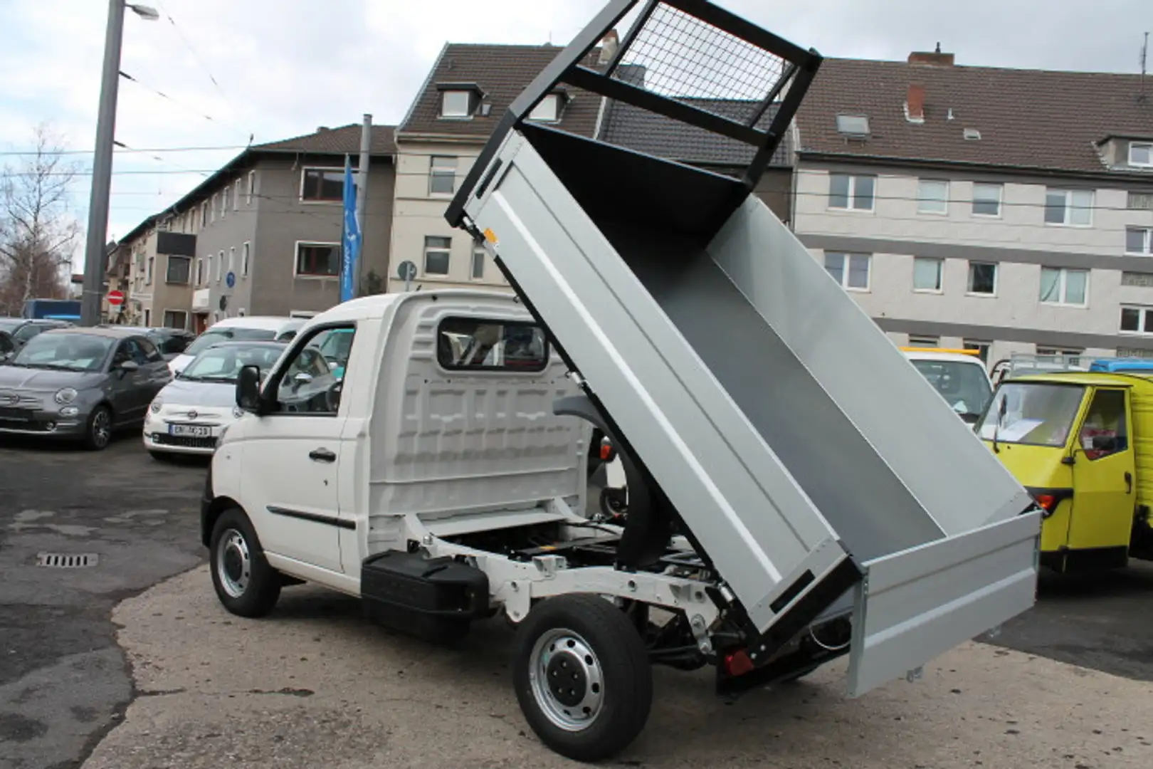 Piaggio Porter NP6 Kipper HD LR 220 PRO Sofort !! Weiß - 1