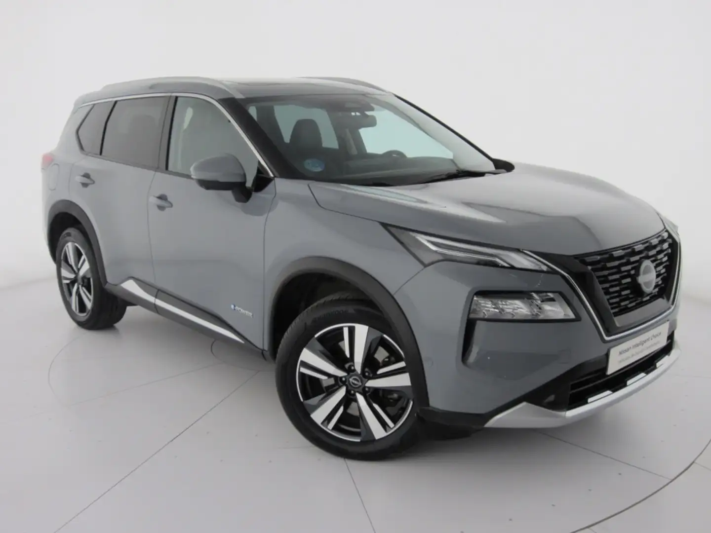 Nissan X-Trail 1.5 e-Power Tekna e-4orce 4x4 7pl. 158kW Grau - 1