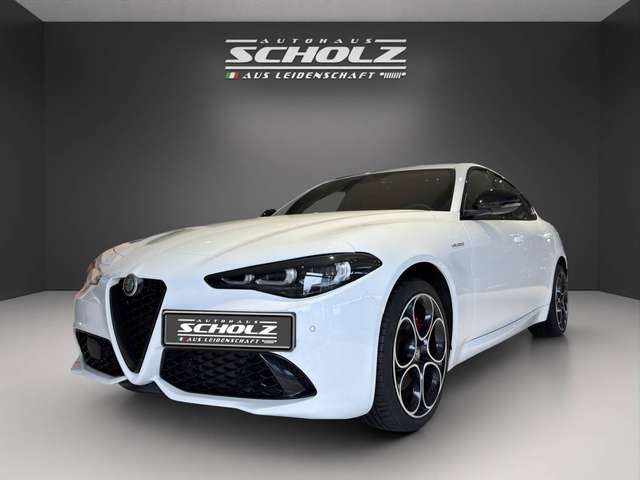 Imagine Alfa Romeo Giulia MY23 Veloce 2.0 Turbo 16V 206kW AT