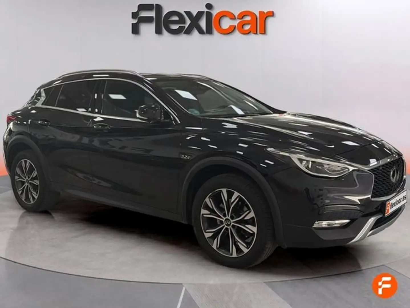 Infiniti QX30 Beige - 2