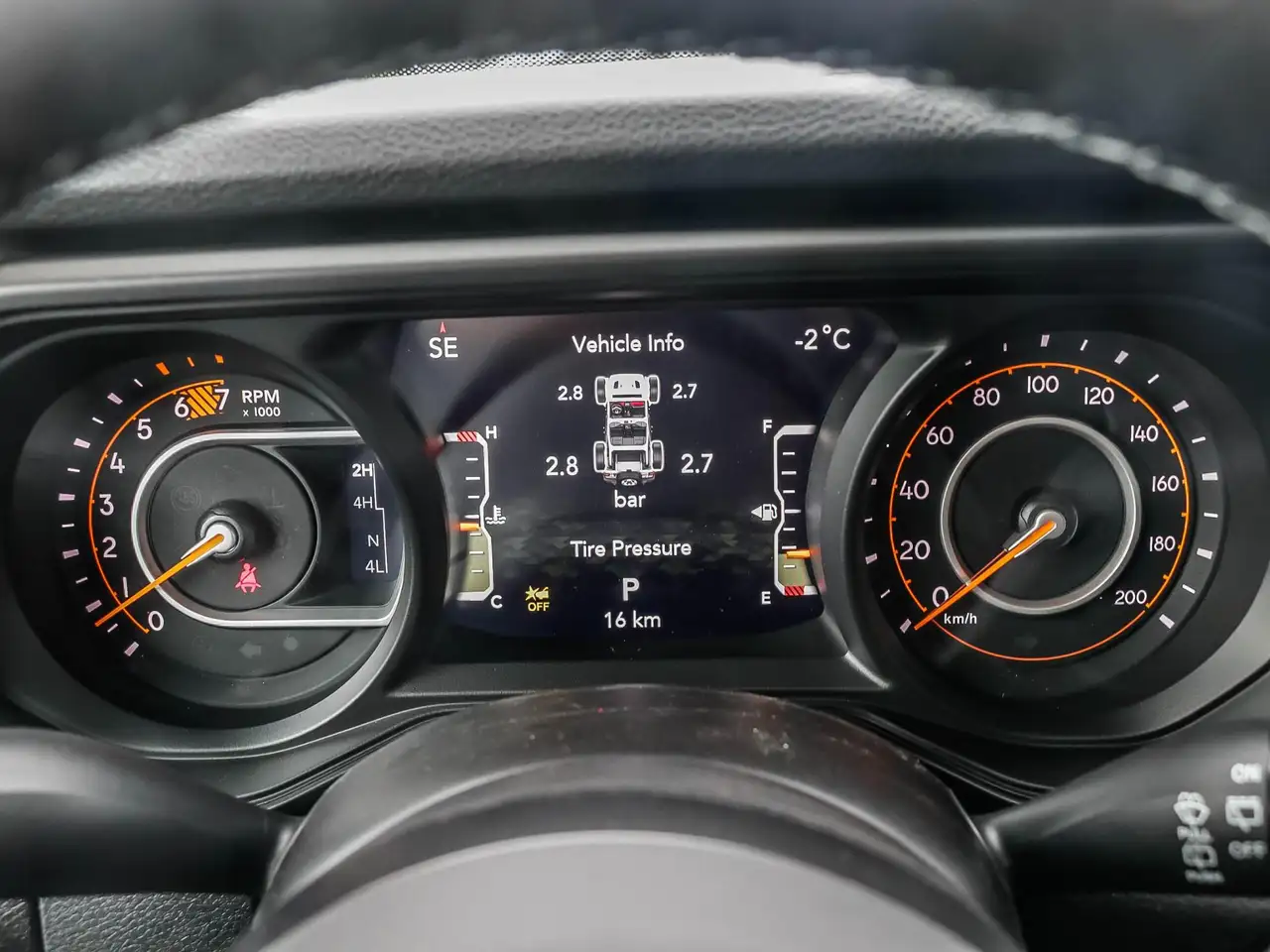 Jeep Wrangler снимка Jeep Wrangler