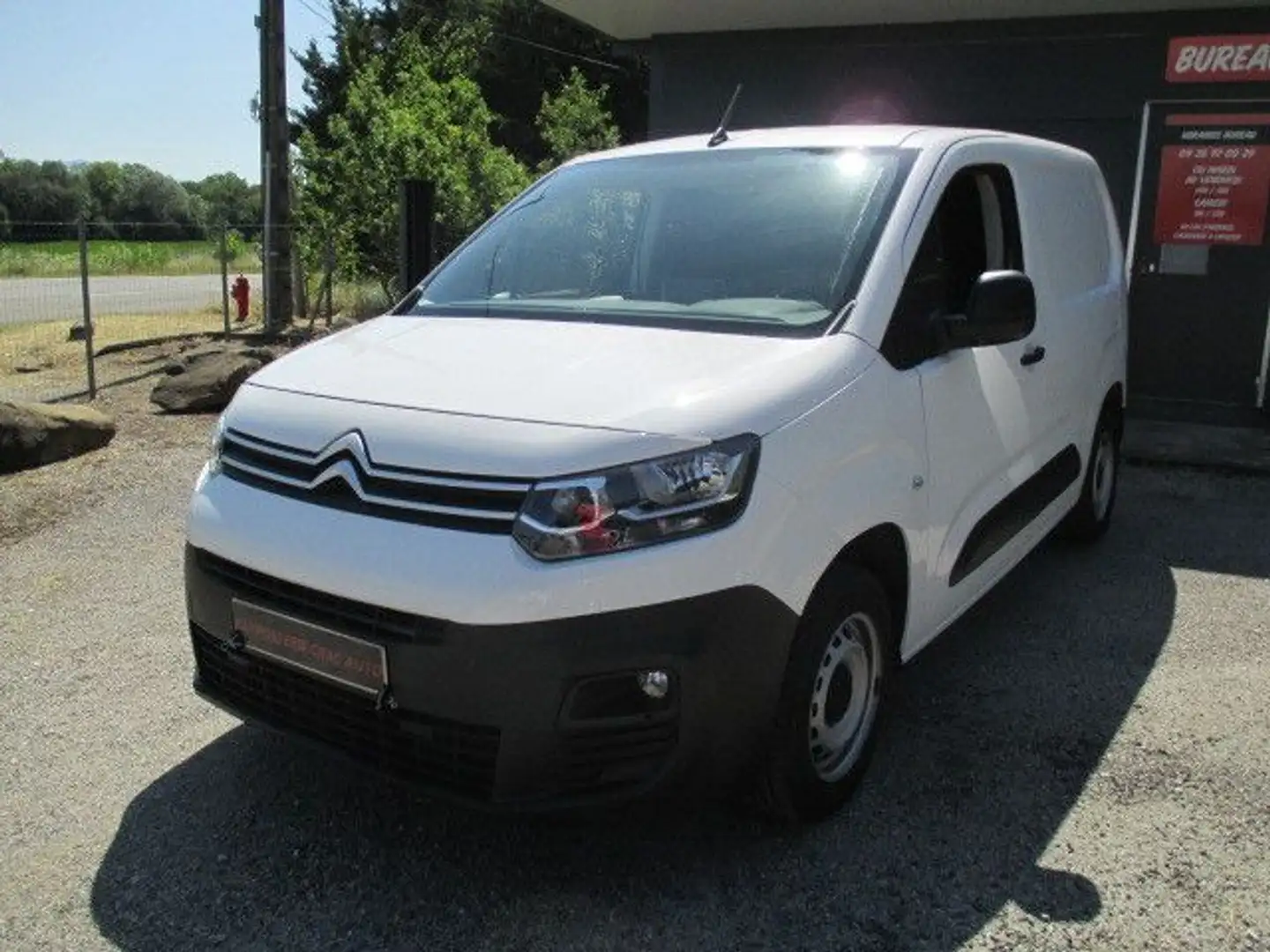 Citroen Berlingo 1.6 HDI 75 CV CLUB Blanc - 1