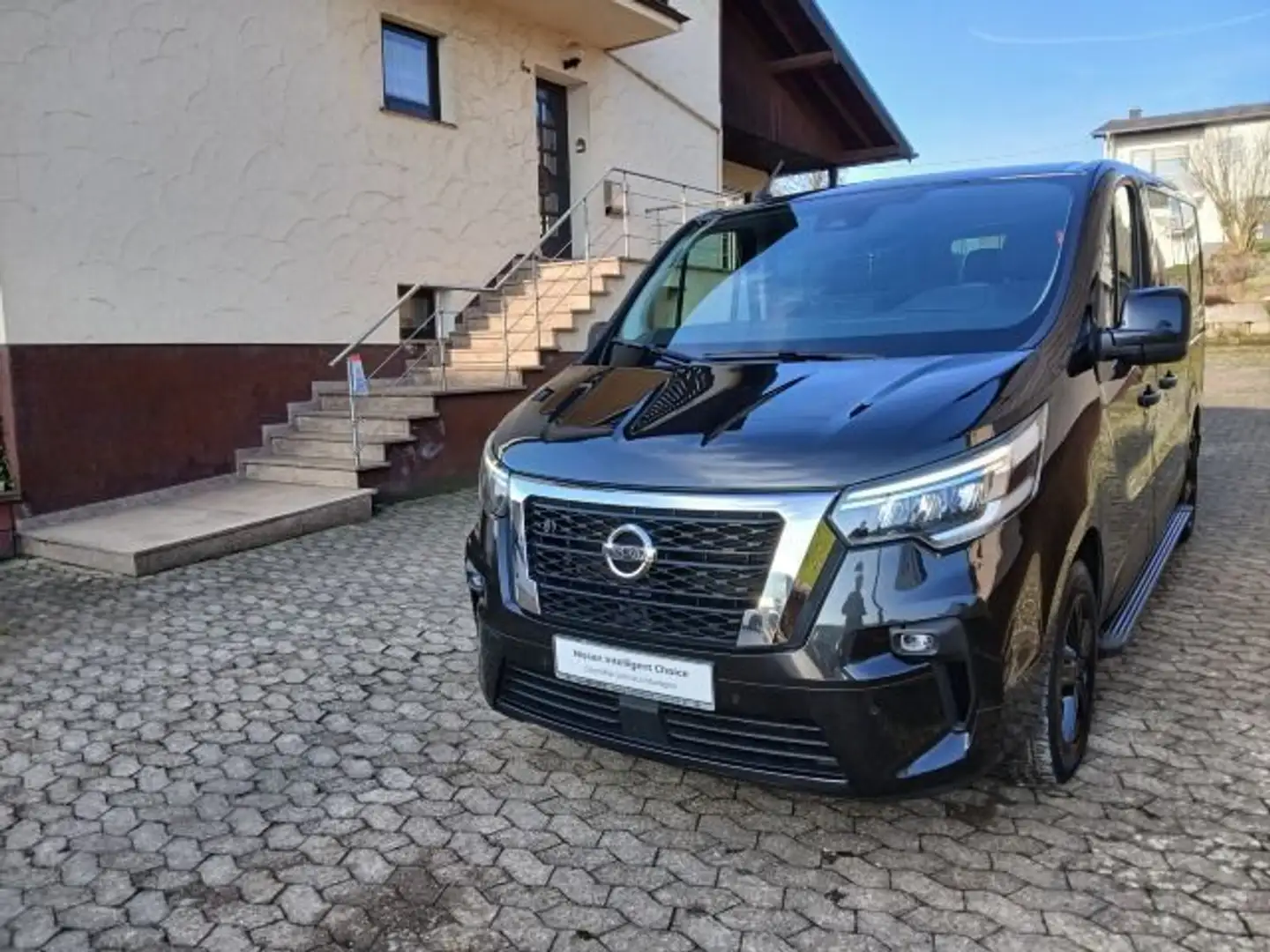 Nissan NV300 Kombi dCi150 L1H1 Tekna Automatik 8 Sitze Noir - 2
