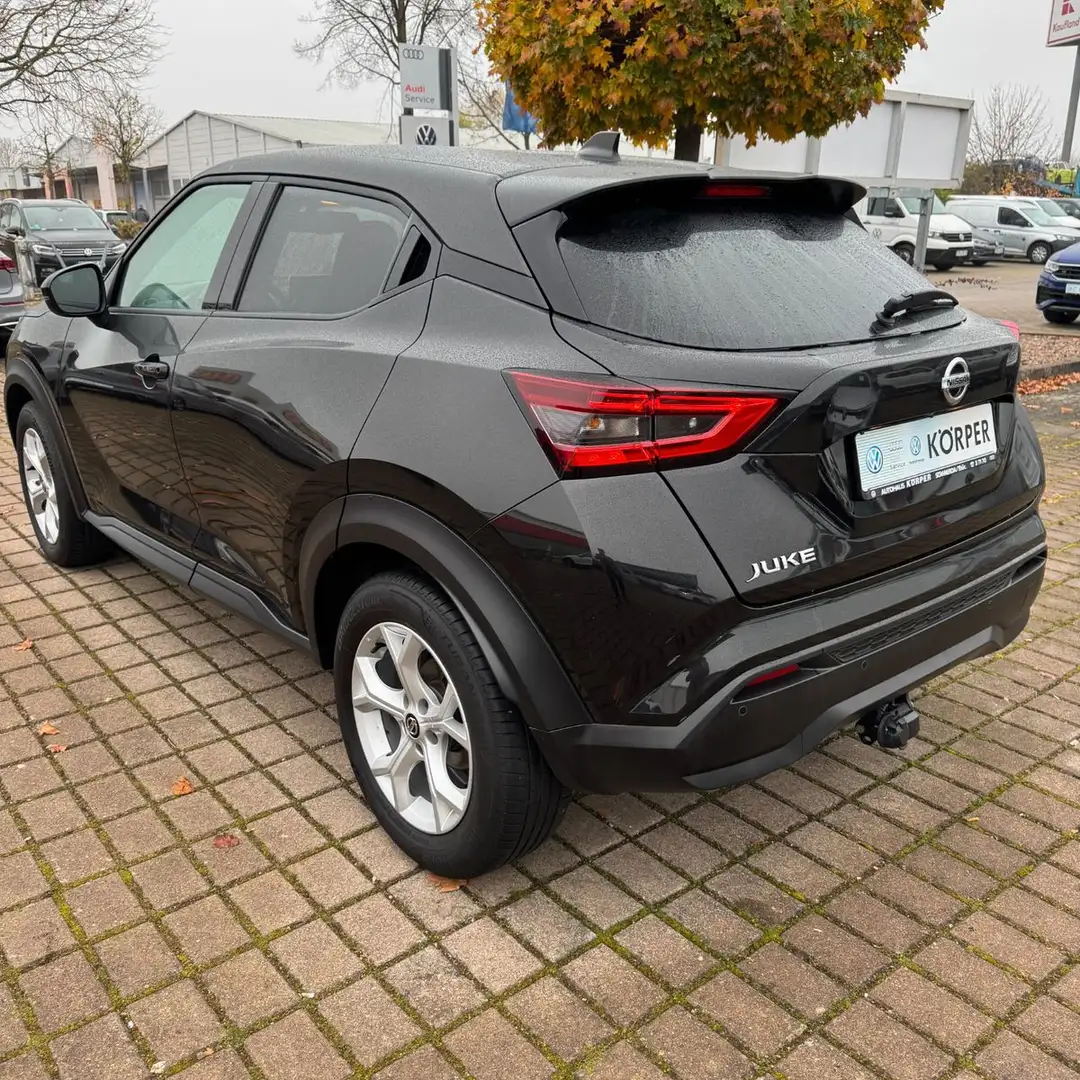 Nissan Juke N-Connecta 1.0 Benzin Schwarz - 2