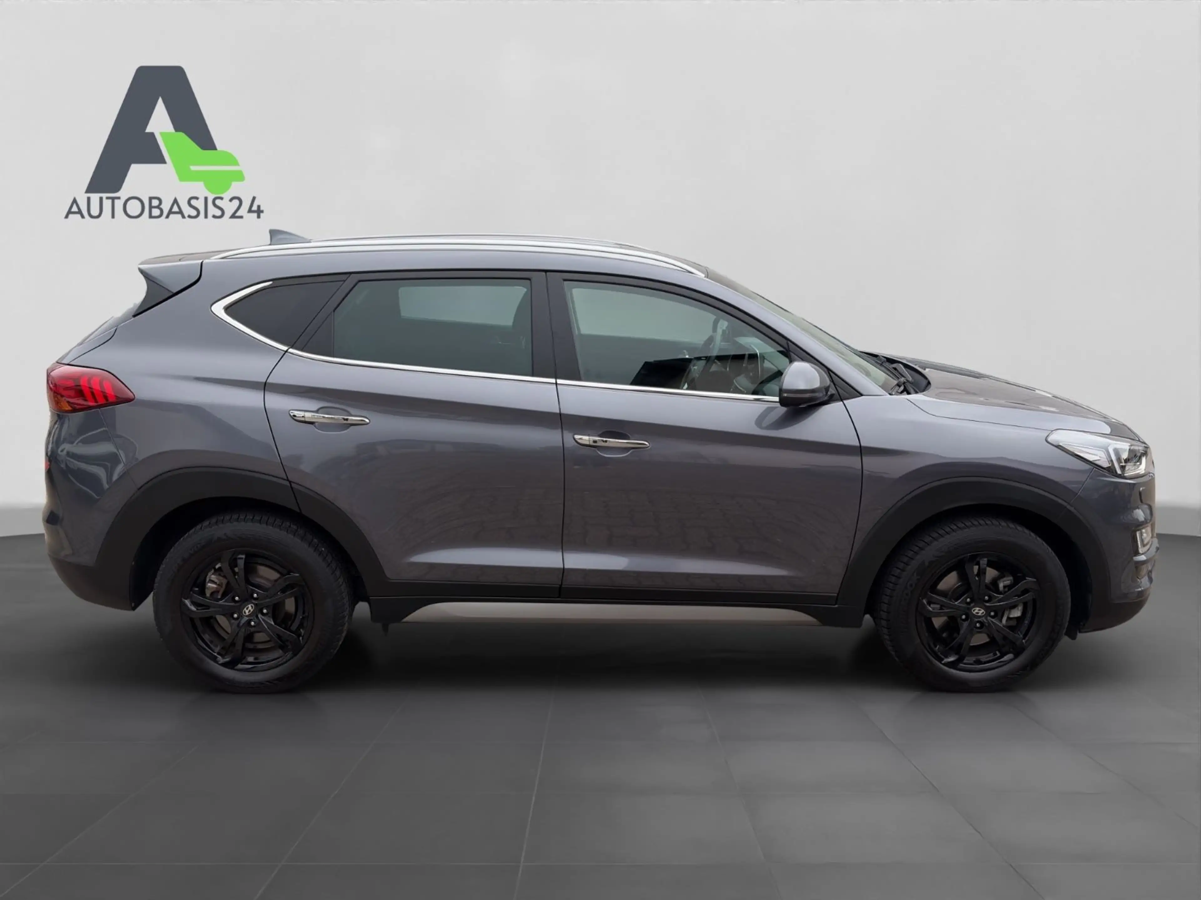 Hyundai TUCSON Premium 2WD 360°K LED NAVI KRELL SOUND — photo 6