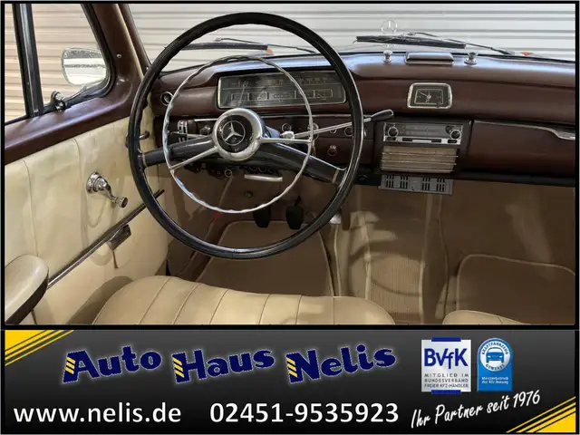 Mercedes-Benz 220 view 10