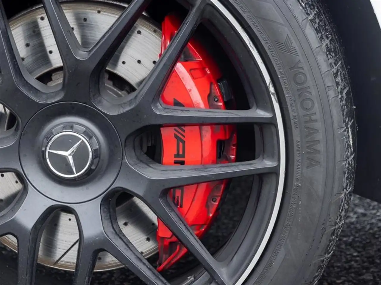 Mercedes-Benz GLE снимка Mercedes-Benz GLE