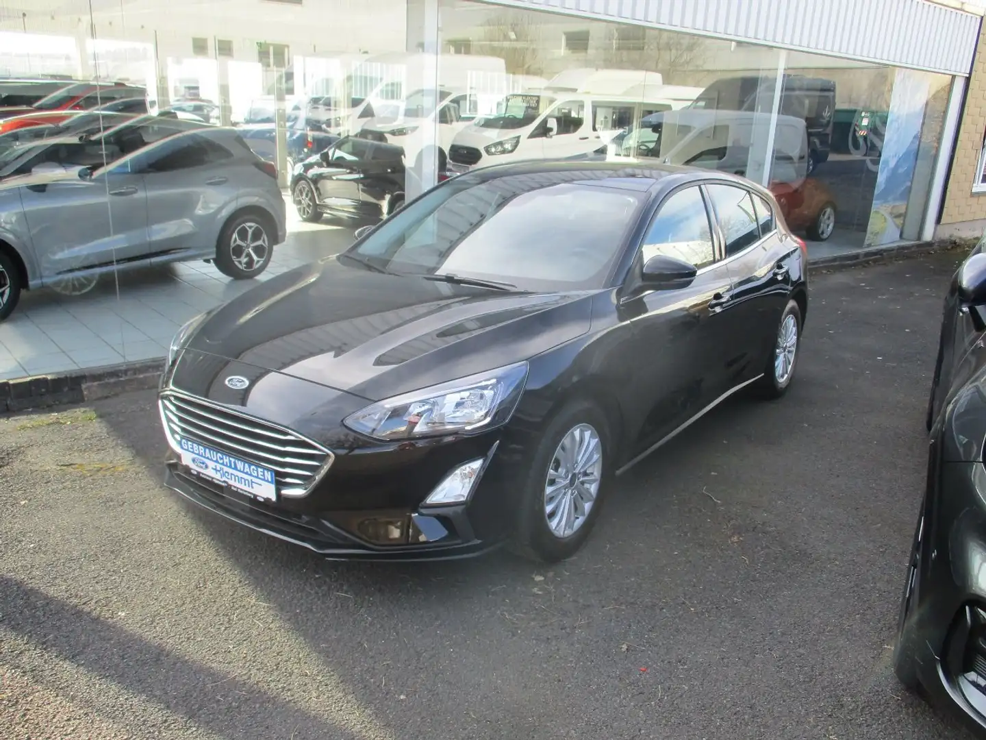 Ford Focus Titanium Schwarz - 2