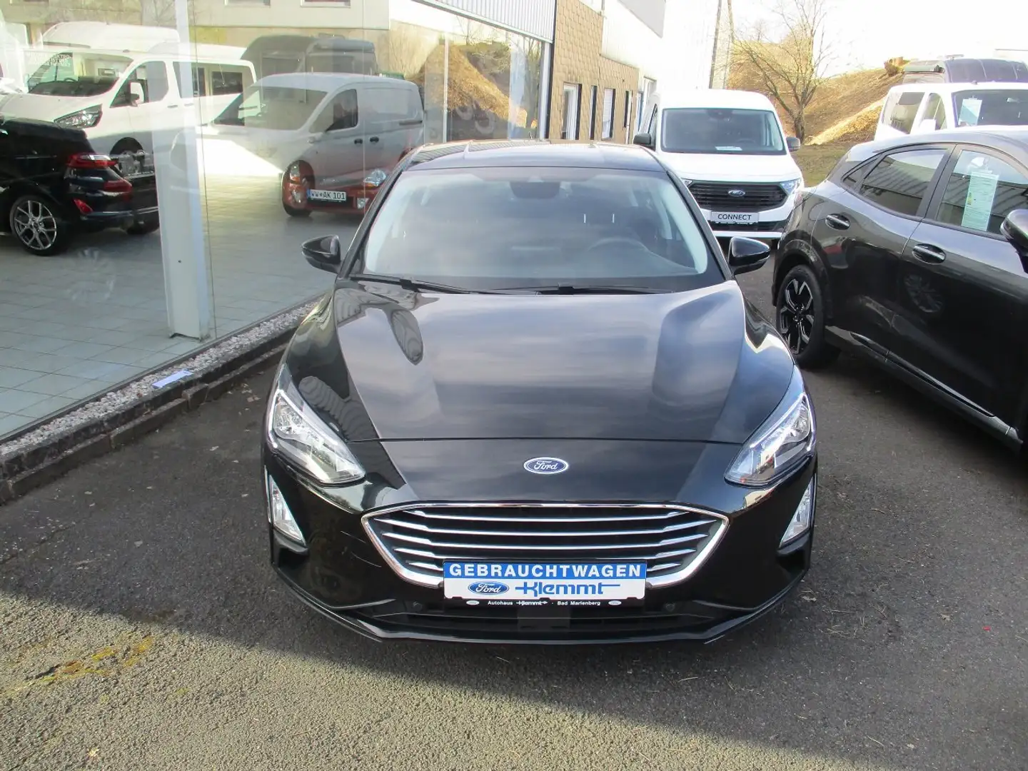 Ford Focus Titanium Schwarz - 1