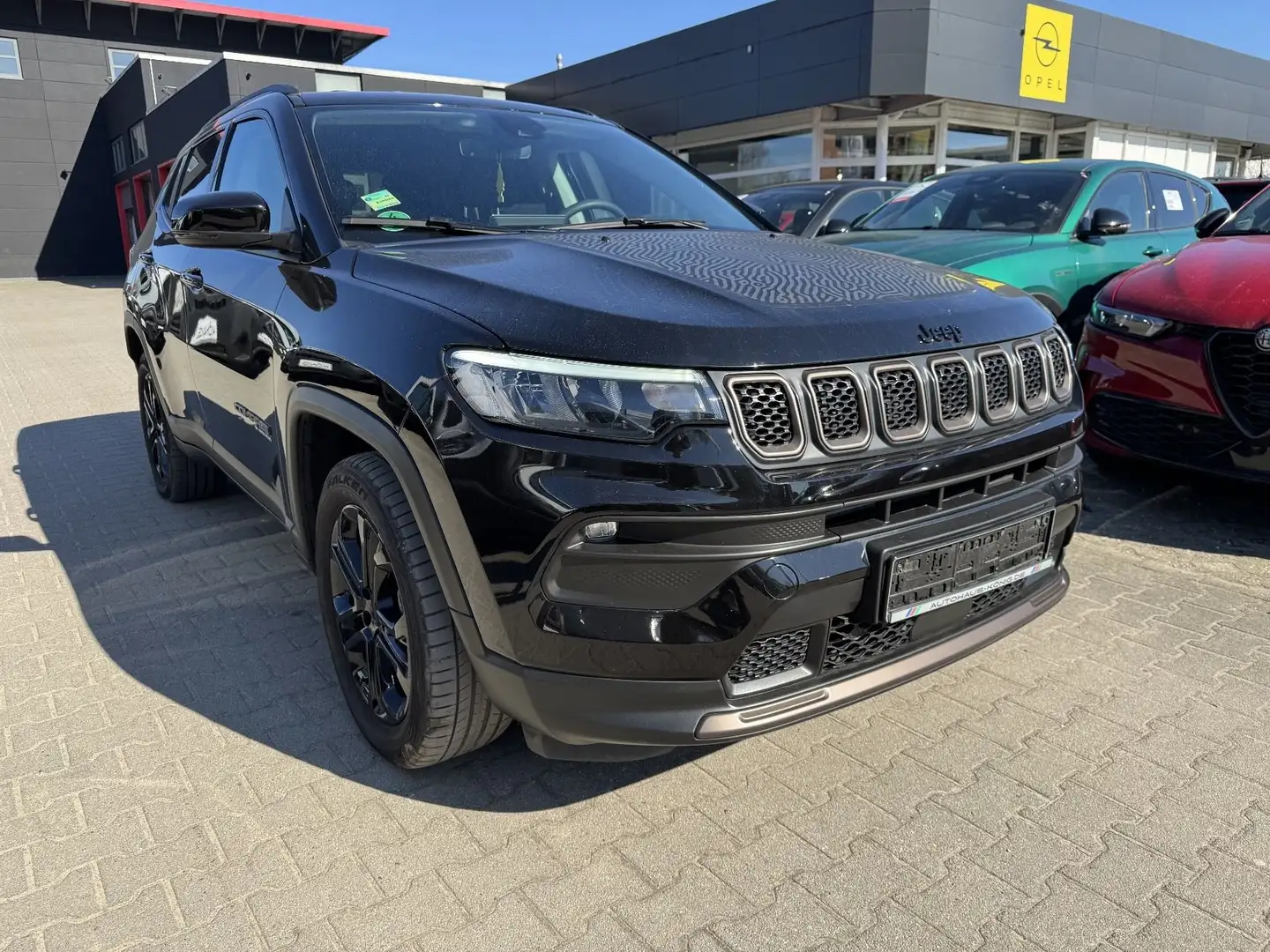 Jeep Compass PHEV, Upland, 240PS, Allrad Schwarz - 2