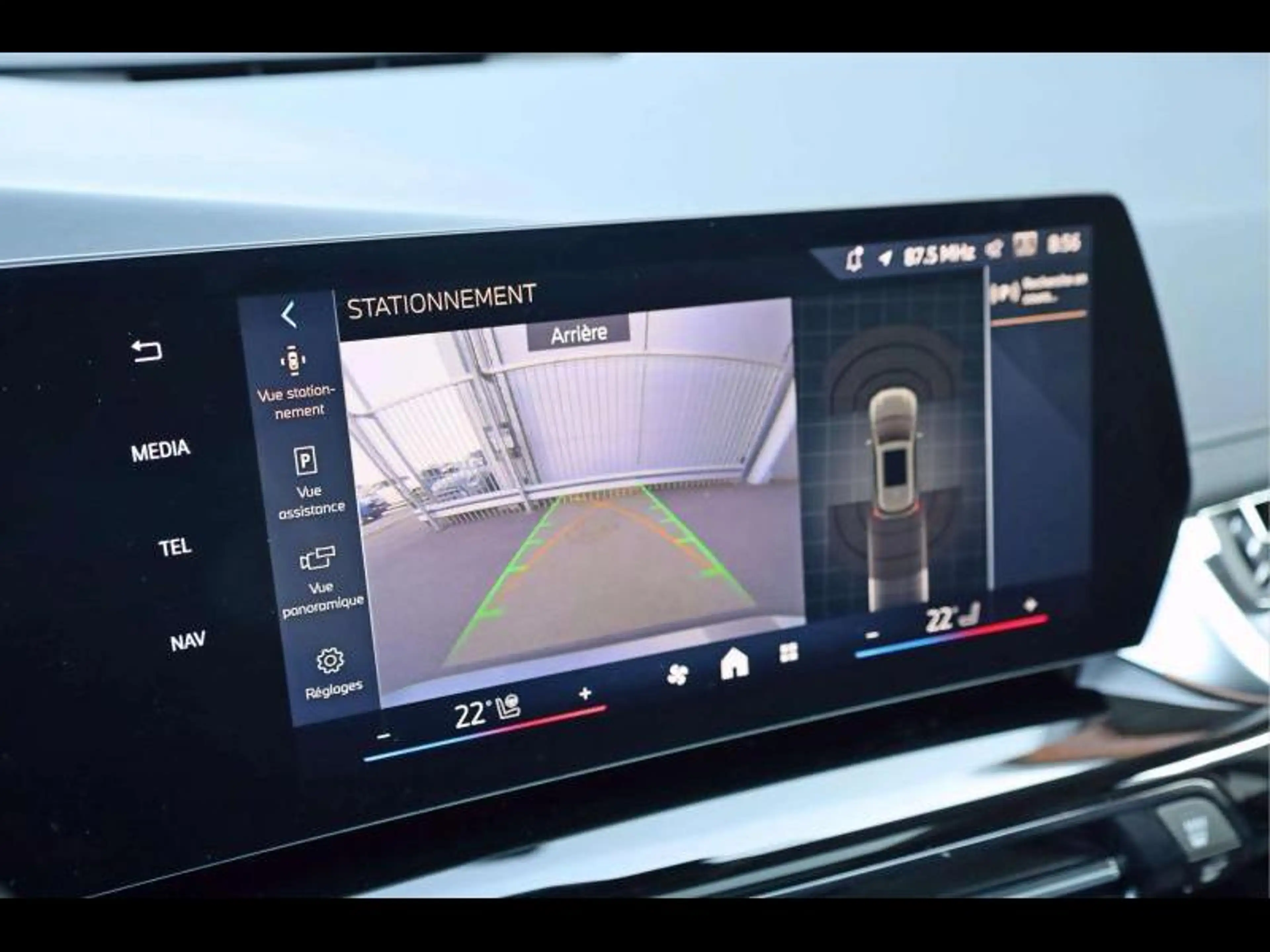 BMW 216 i Active Tourer Luxury Line — photo 14
