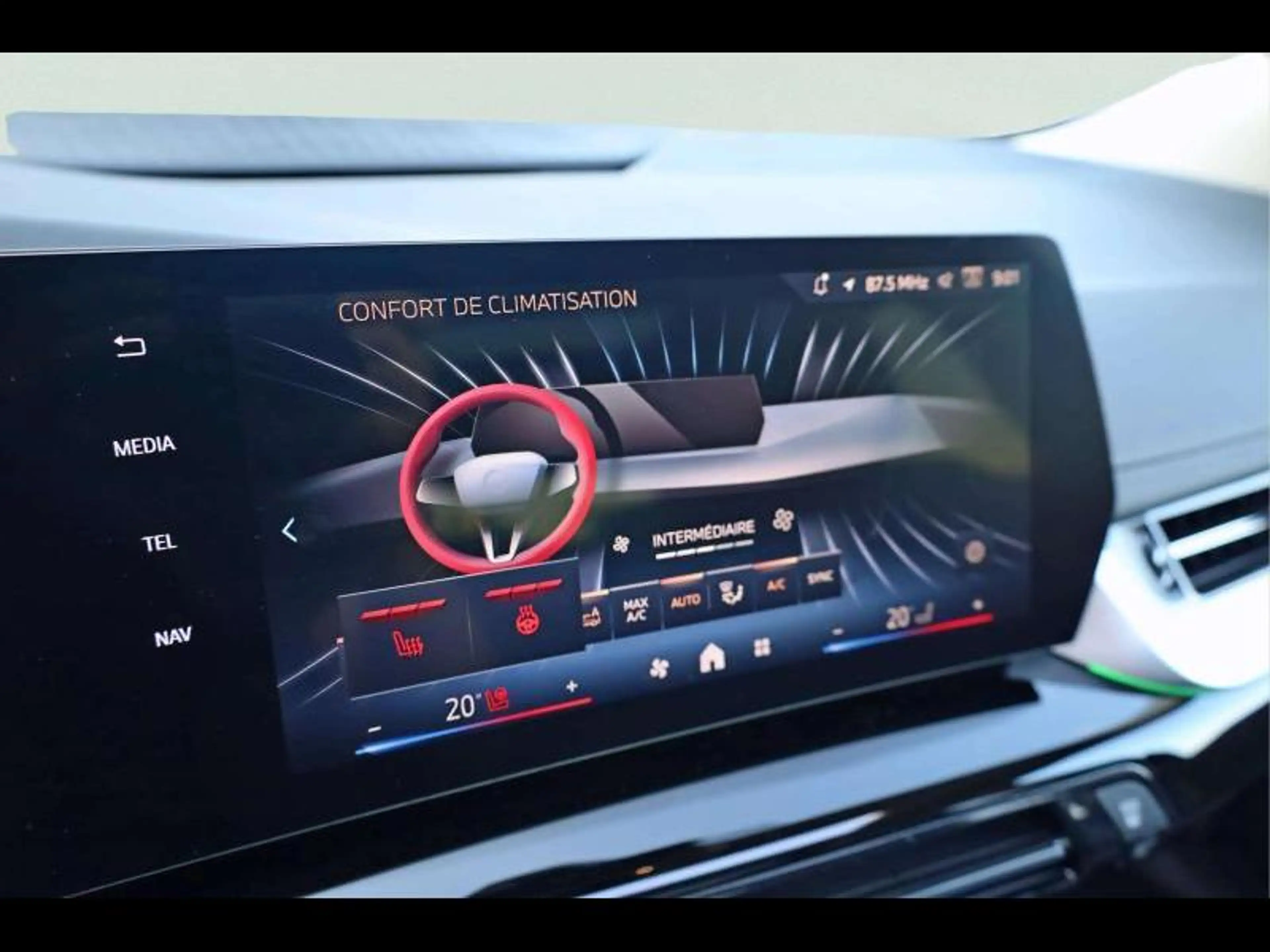 BMW 216 i Active Tourer Luxury Line — photo 15