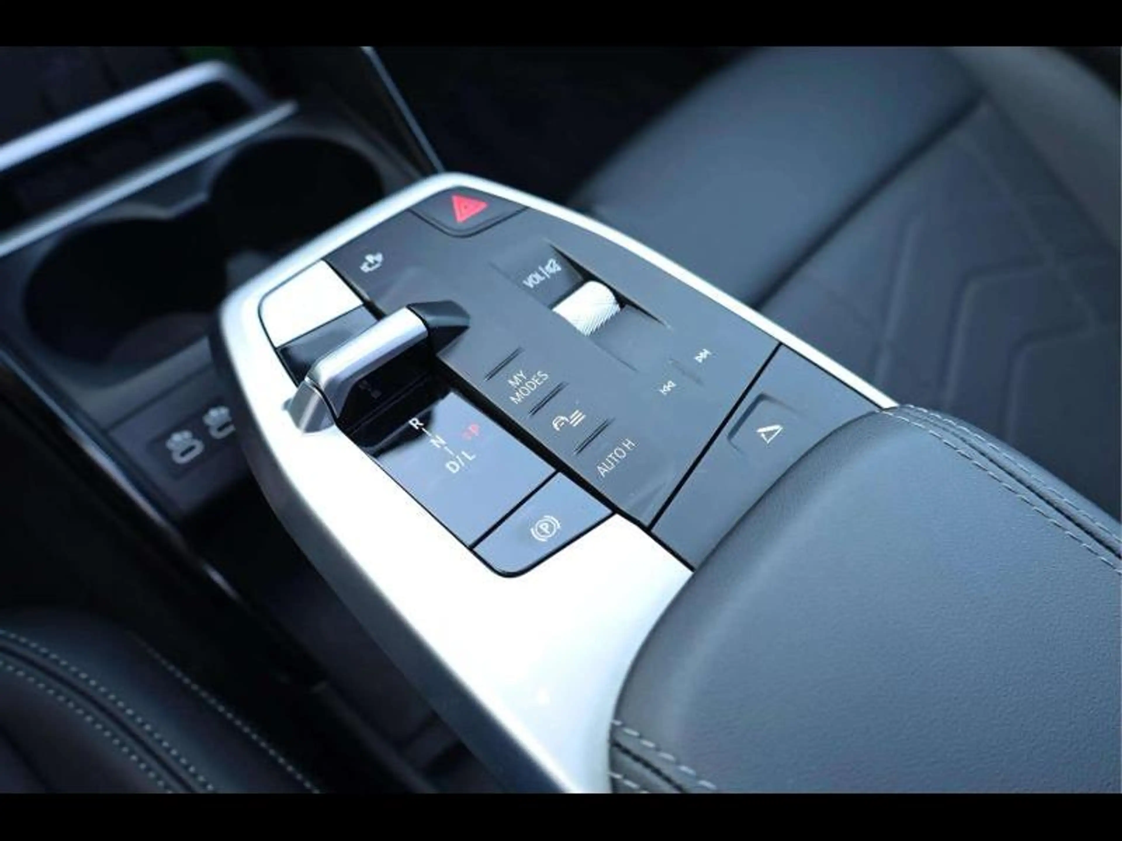 BMW 216 i Active Tourer Luxury Line — photo 12