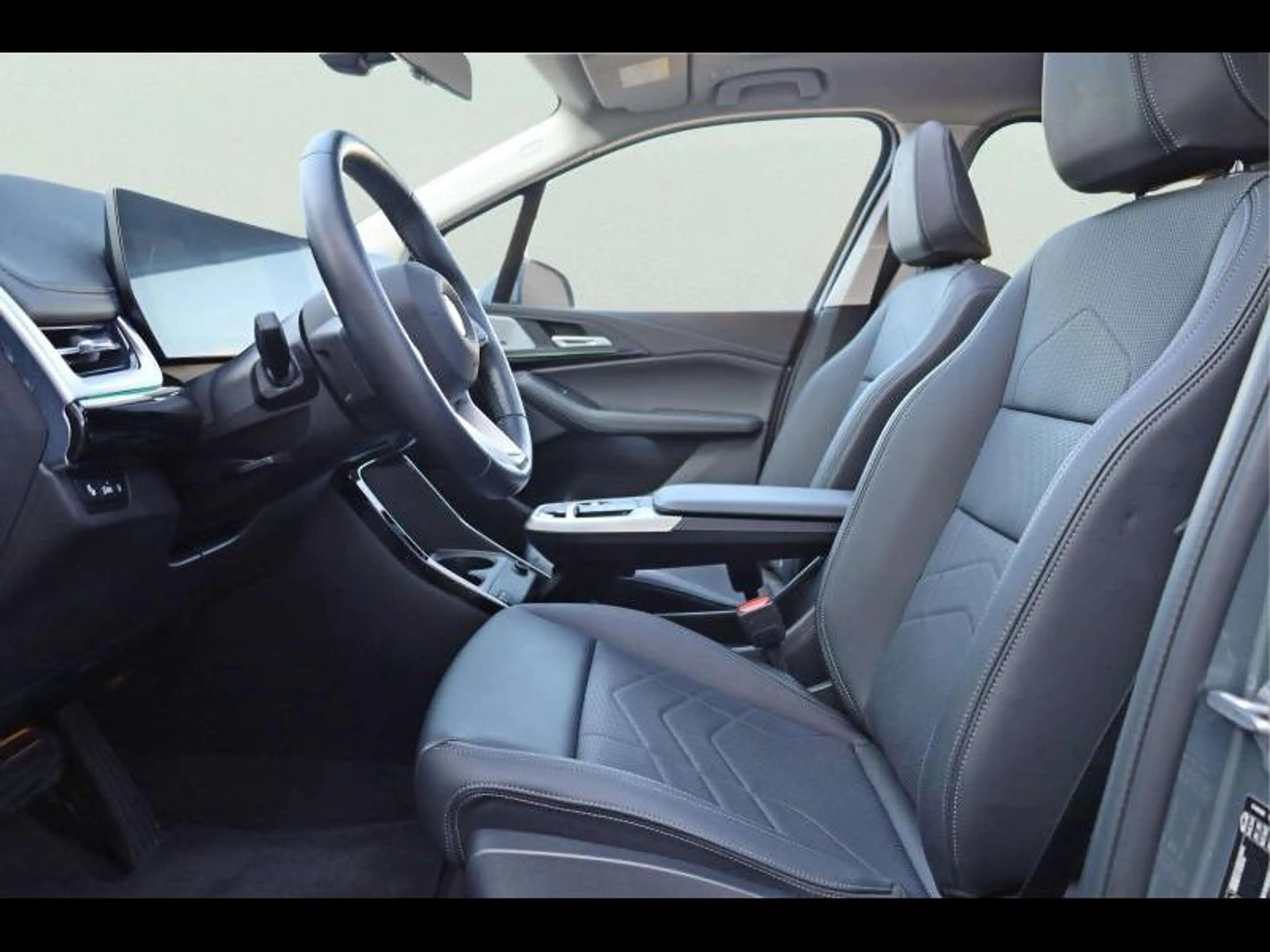BMW 216 i Active Tourer Luxury Line — photo 9