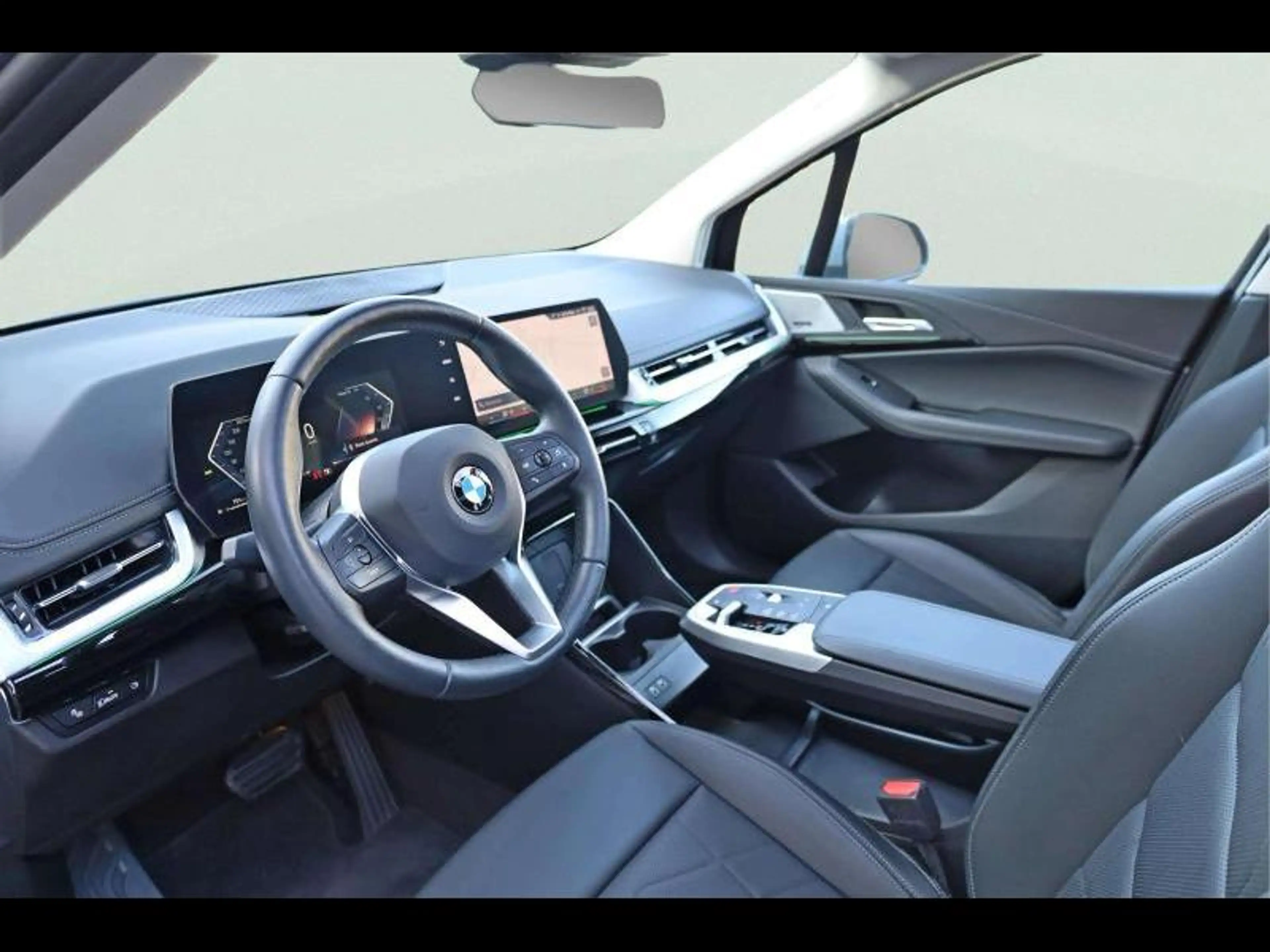 BMW 216 i Active Tourer Luxury Line — photo 6
