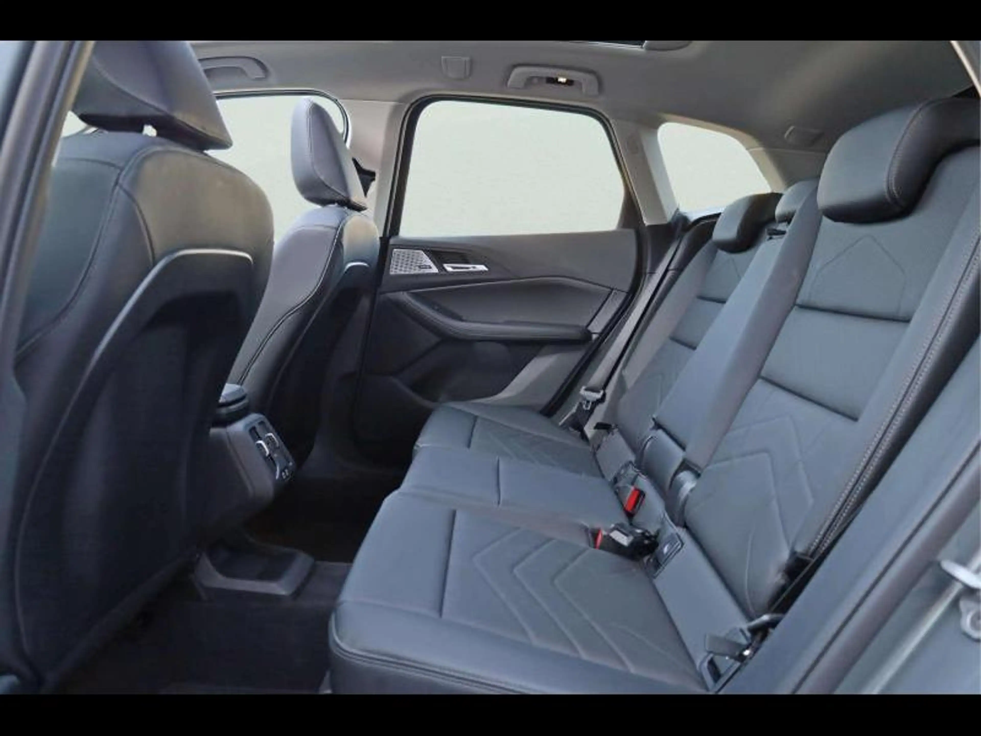 BMW 216 i Active Tourer Luxury Line — photo 10