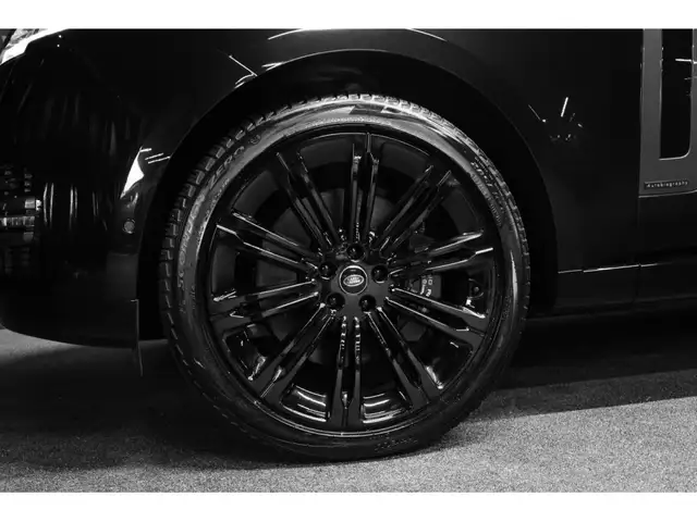 Land Rover Range Rover view 12